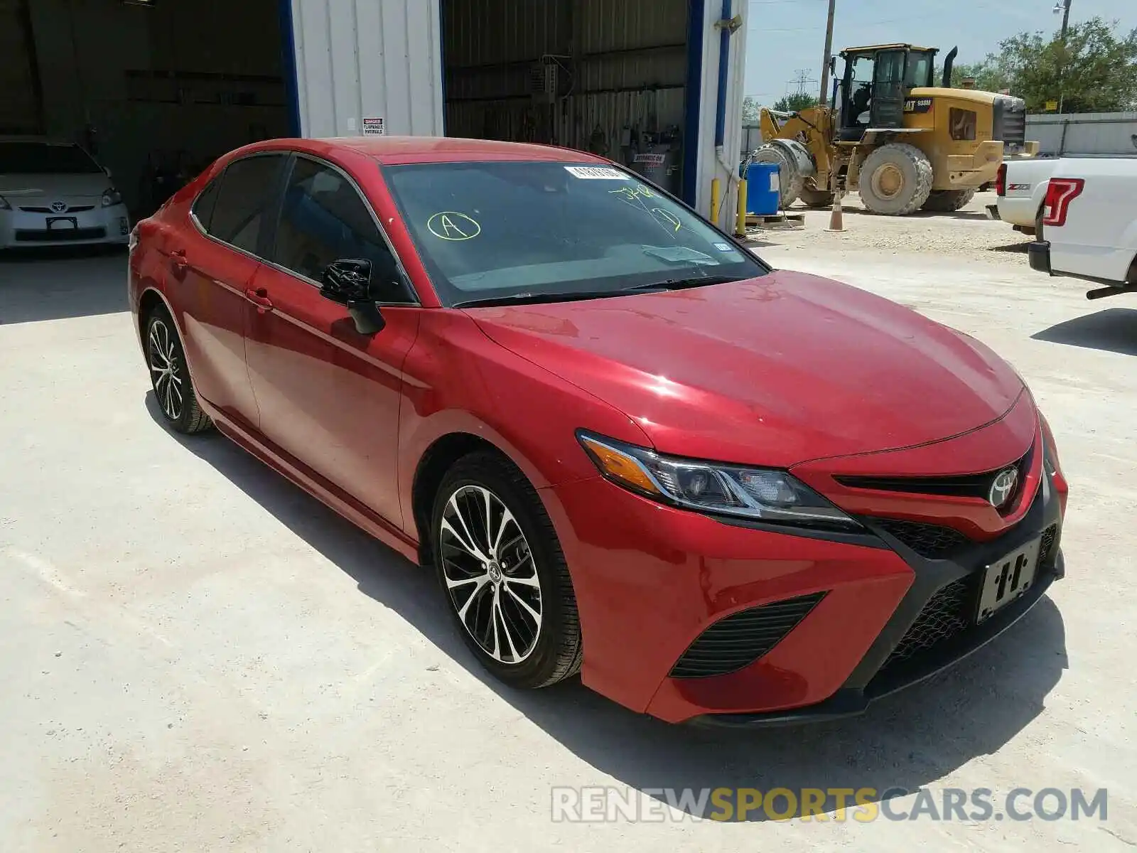 1 Photograph of a damaged car 4T1G11AK5LU321767 TOYOTA CAMRY 2020