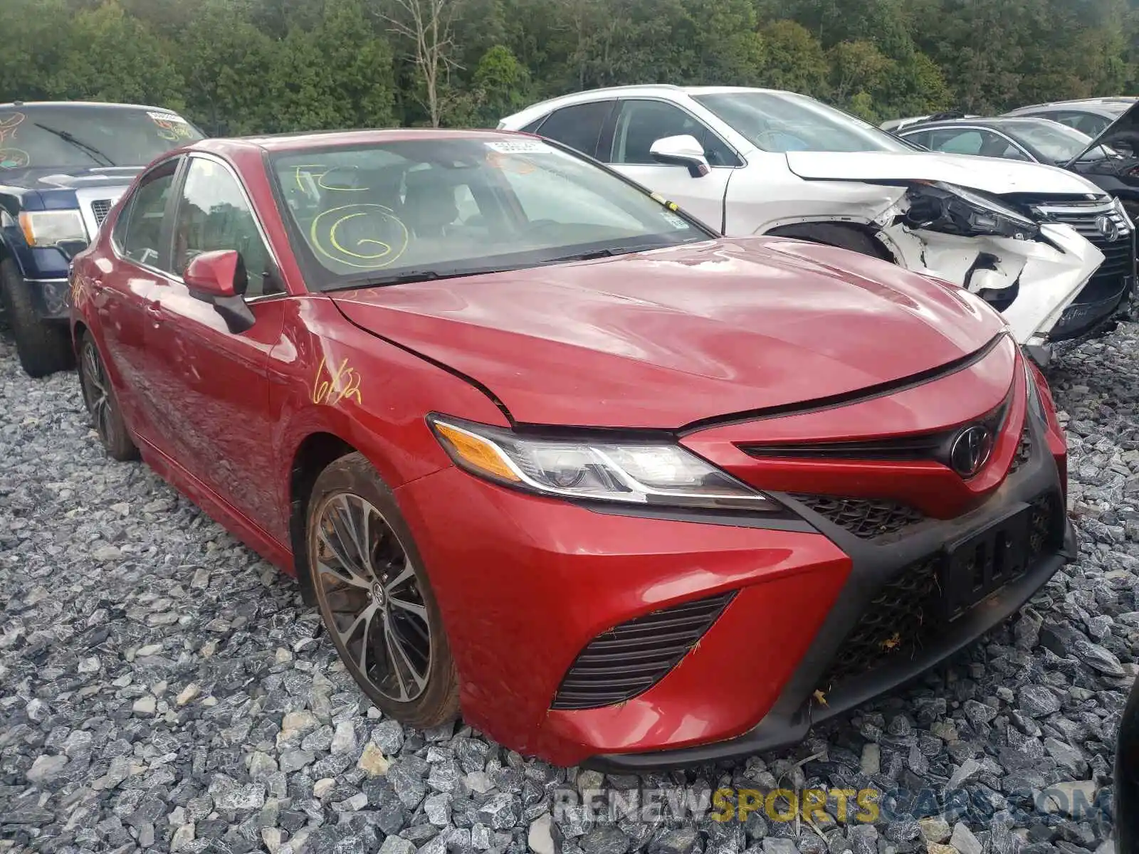 1 Photograph of a damaged car 4T1G11AK5LU330176 TOYOTA CAMRY 2020