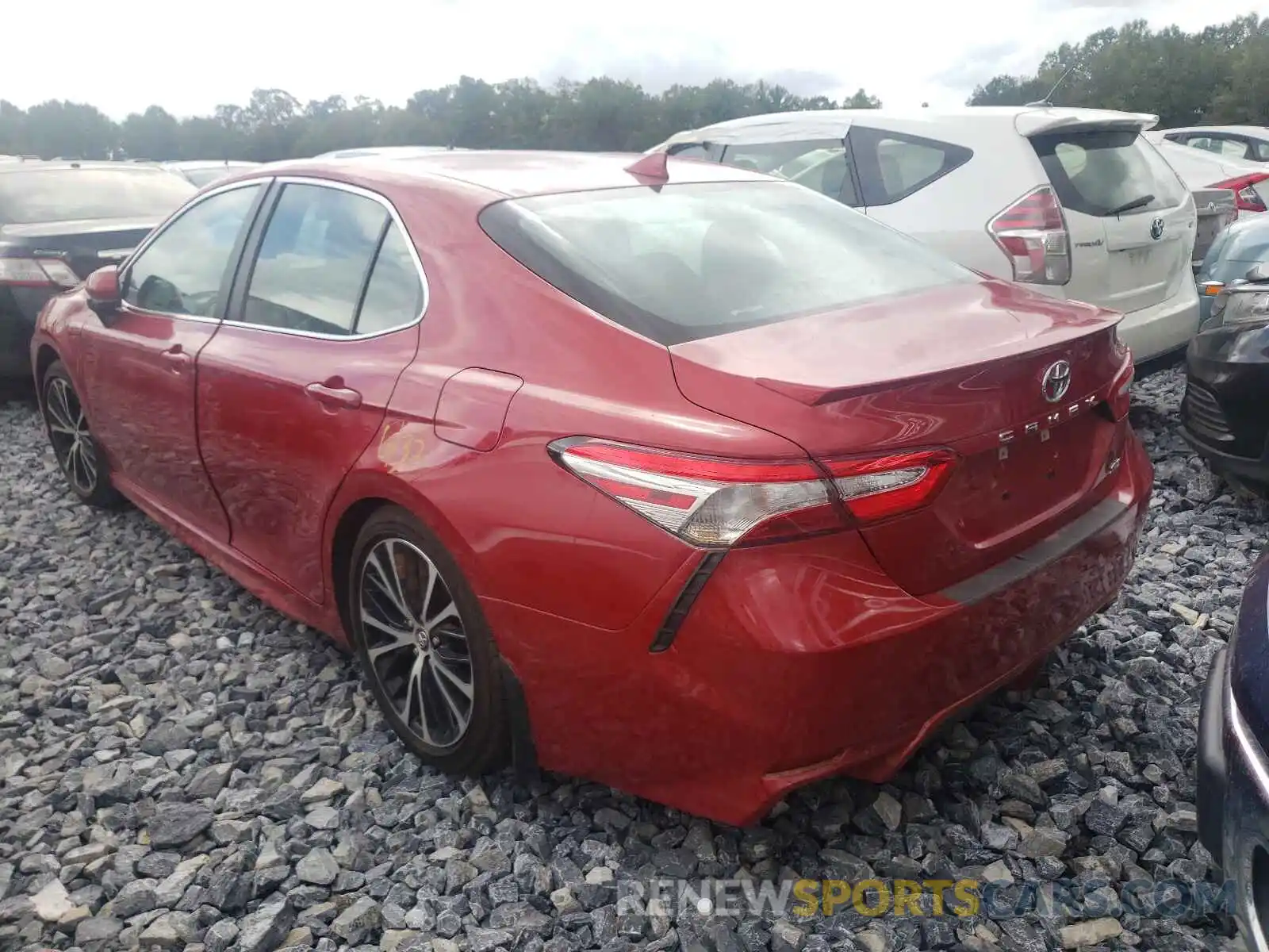 3 Photograph of a damaged car 4T1G11AK5LU330176 TOYOTA CAMRY 2020