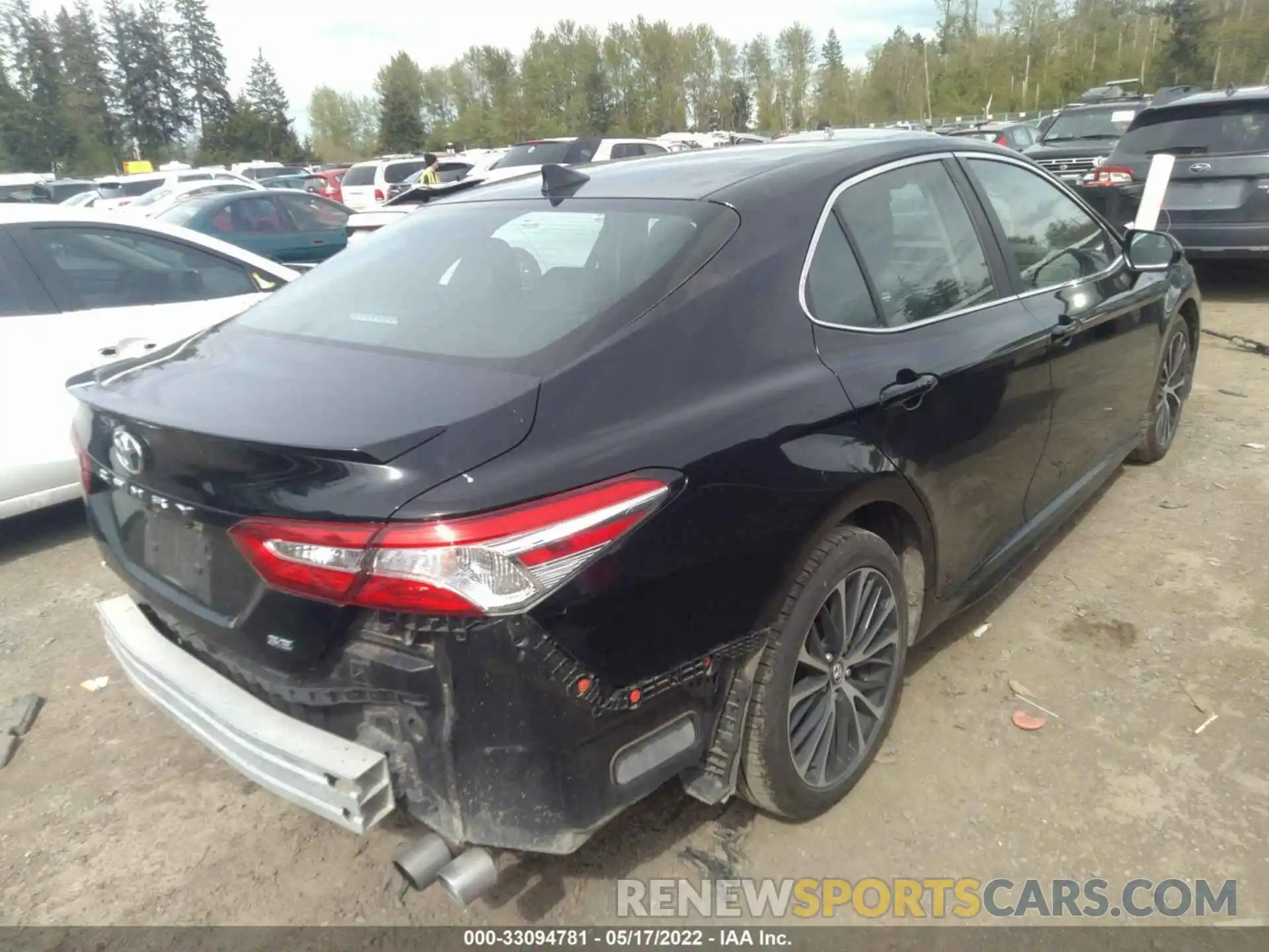 4 Photograph of a damaged car 4T1G11AK5LU331974 TOYOTA CAMRY 2020