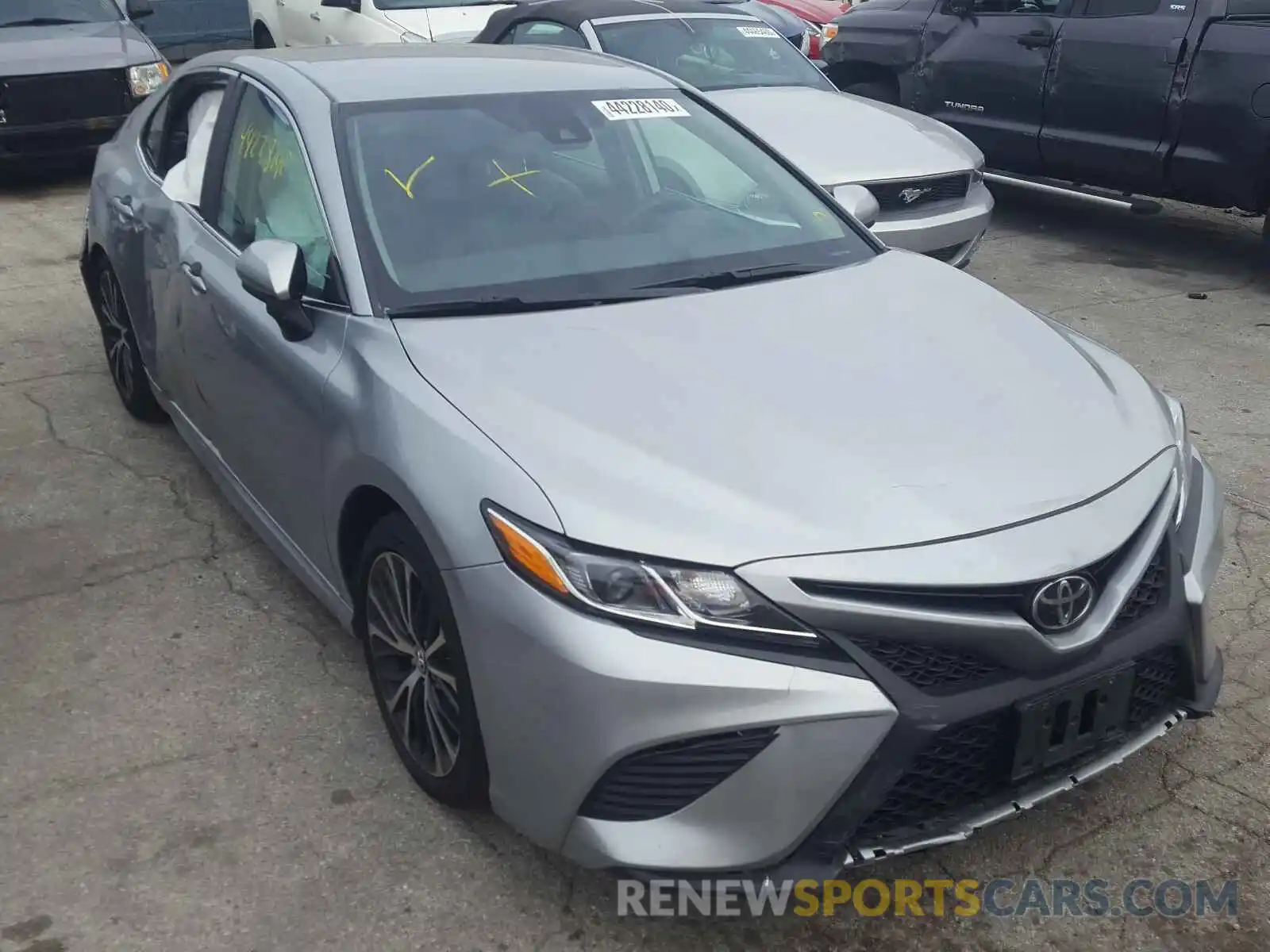 1 Photograph of a damaged car 4T1G11AK5LU332476 TOYOTA CAMRY 2020