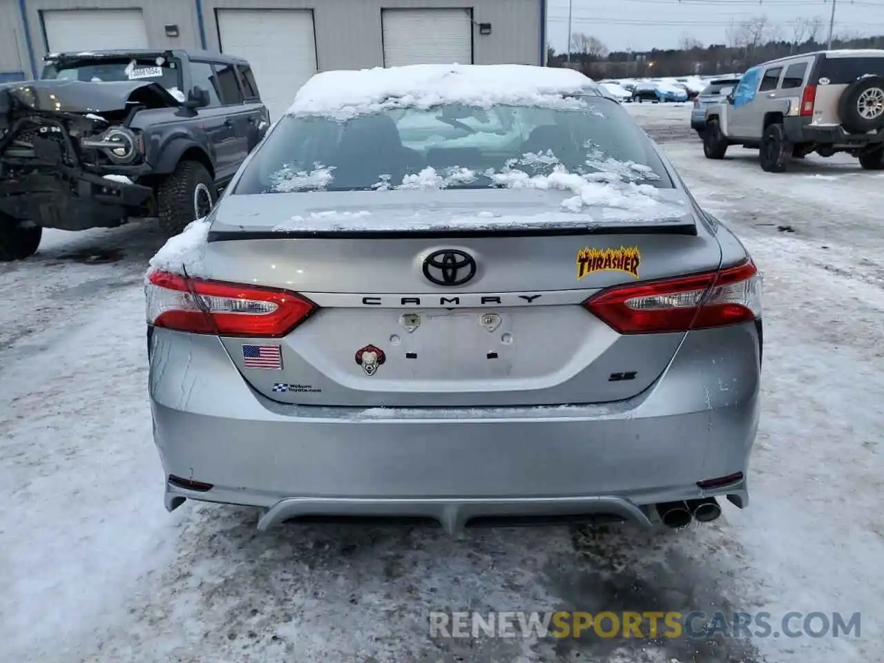 6 Photograph of a damaged car 4T1G11AK5LU332963 TOYOTA CAMRY 2020