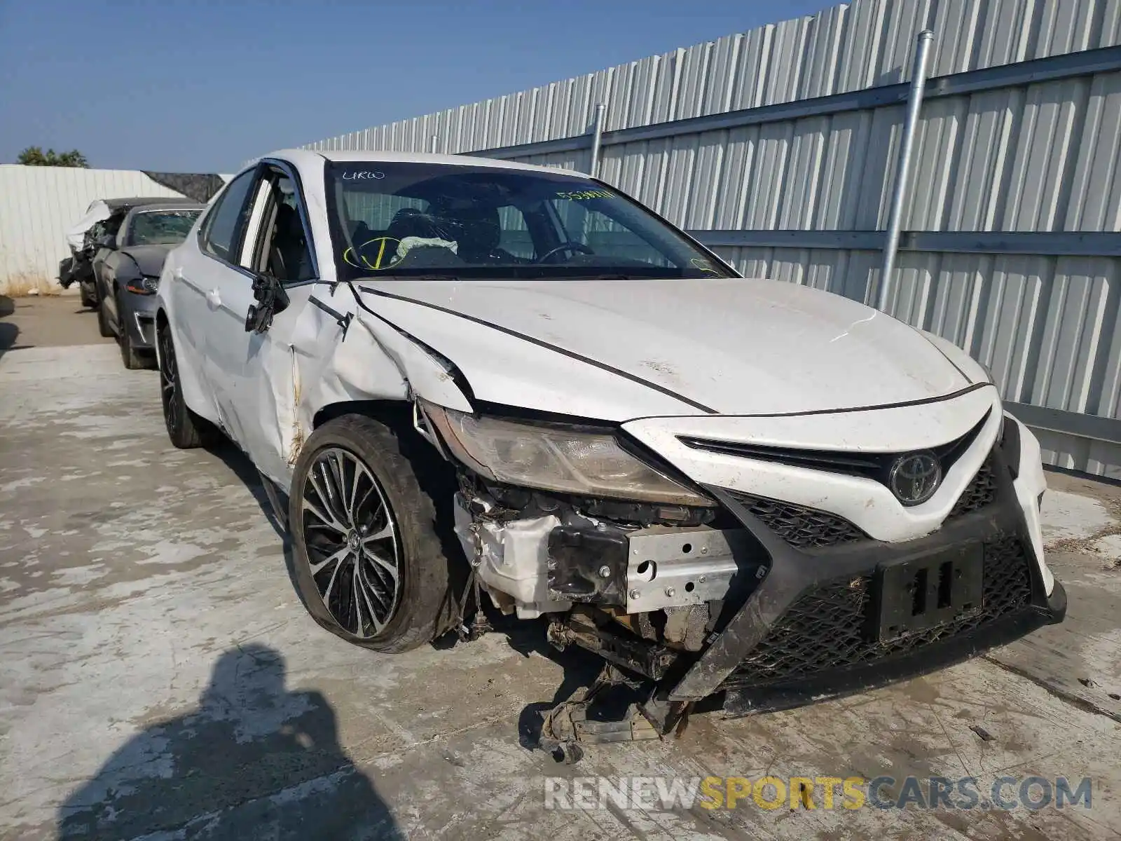 1 Photograph of a damaged car 4T1G11AK5LU334454 TOYOTA CAMRY 2020