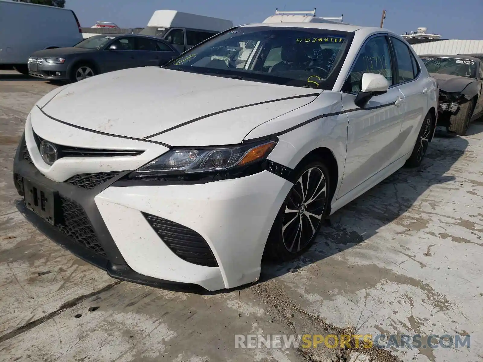 2 Photograph of a damaged car 4T1G11AK5LU334454 TOYOTA CAMRY 2020