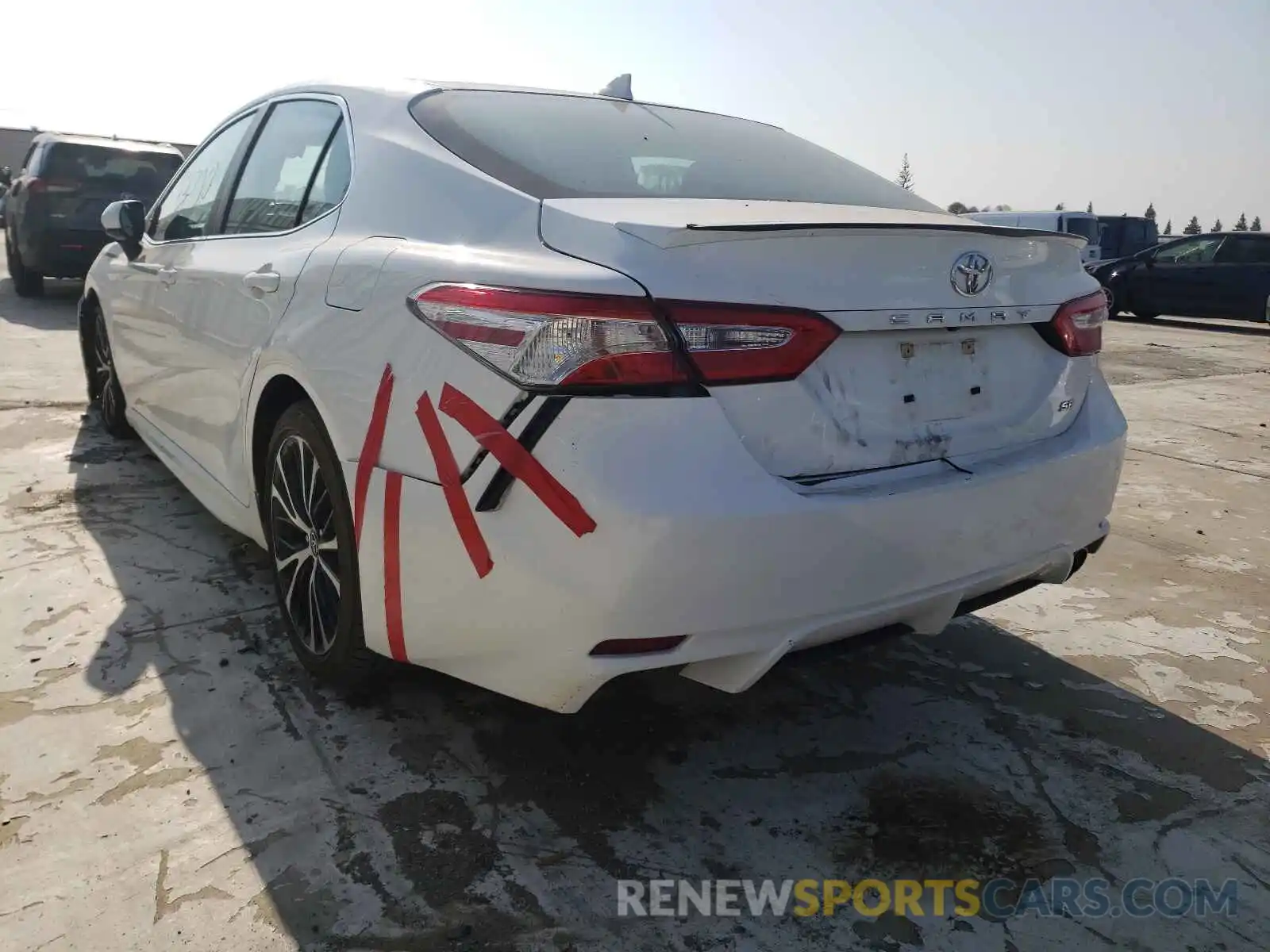 3 Photograph of a damaged car 4T1G11AK5LU334454 TOYOTA CAMRY 2020