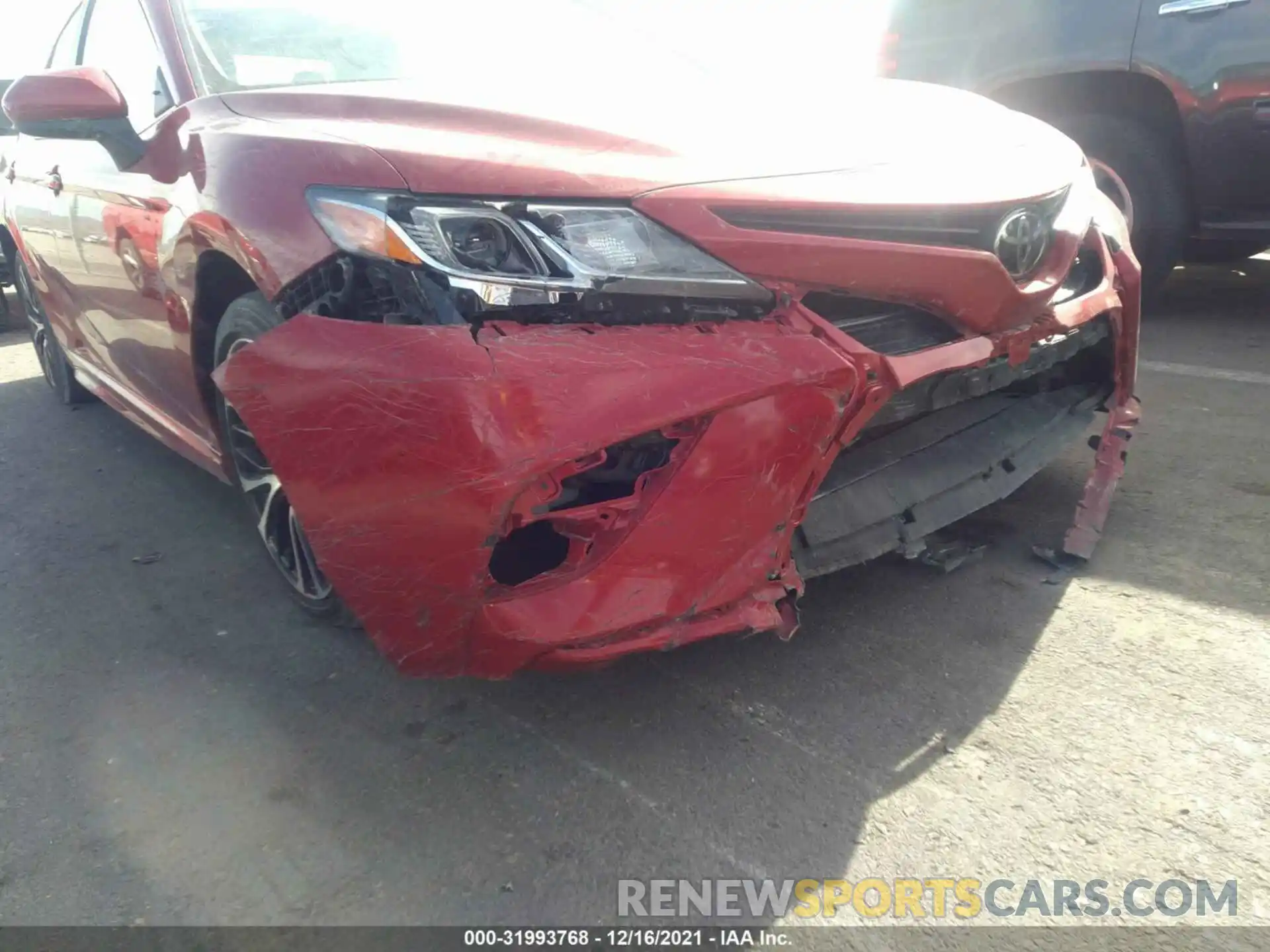 6 Photograph of a damaged car 4T1G11AK5LU334602 TOYOTA CAMRY 2020