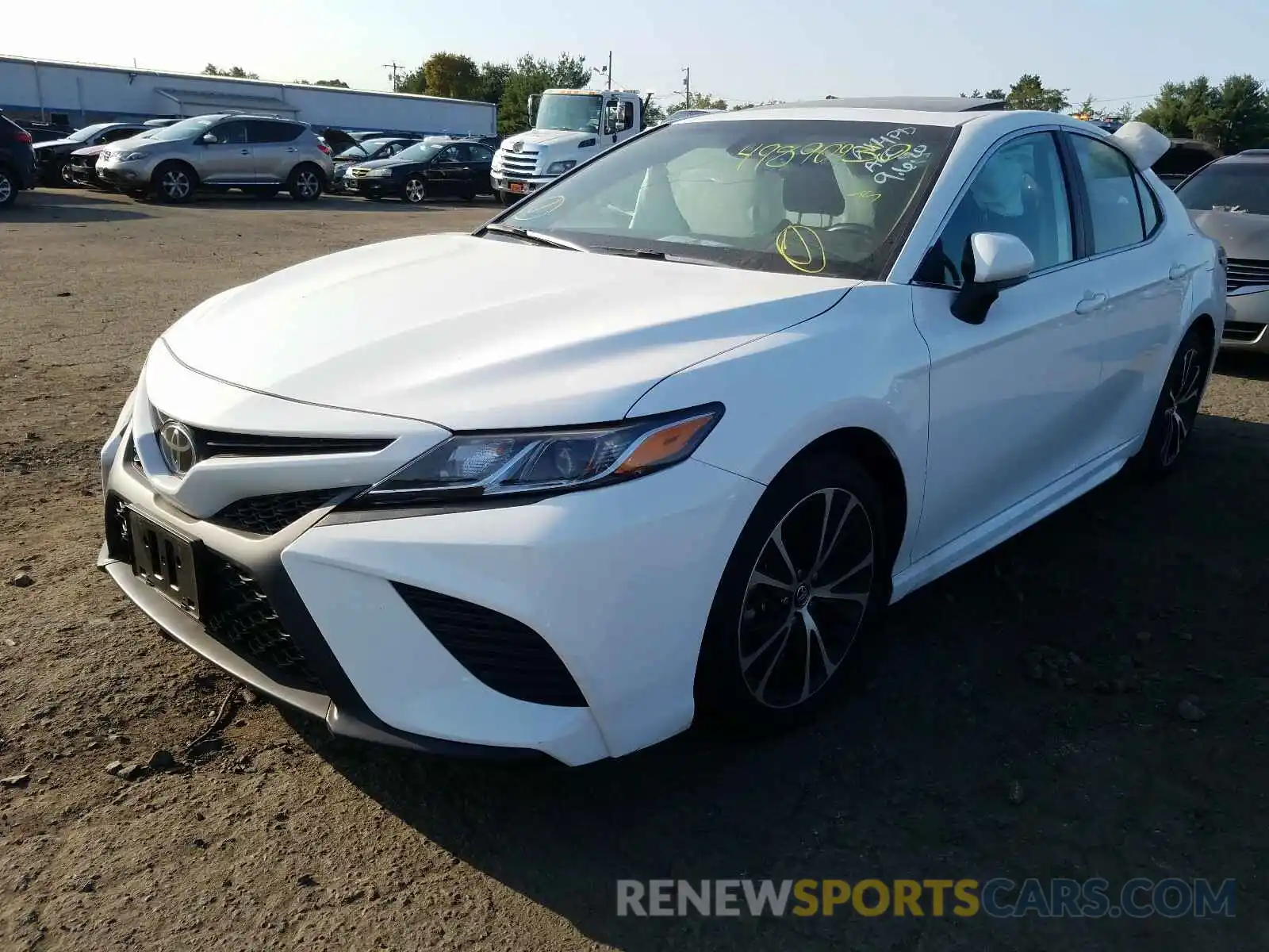 2 Photograph of a damaged car 4T1G11AK5LU336530 TOYOTA CAMRY 2020