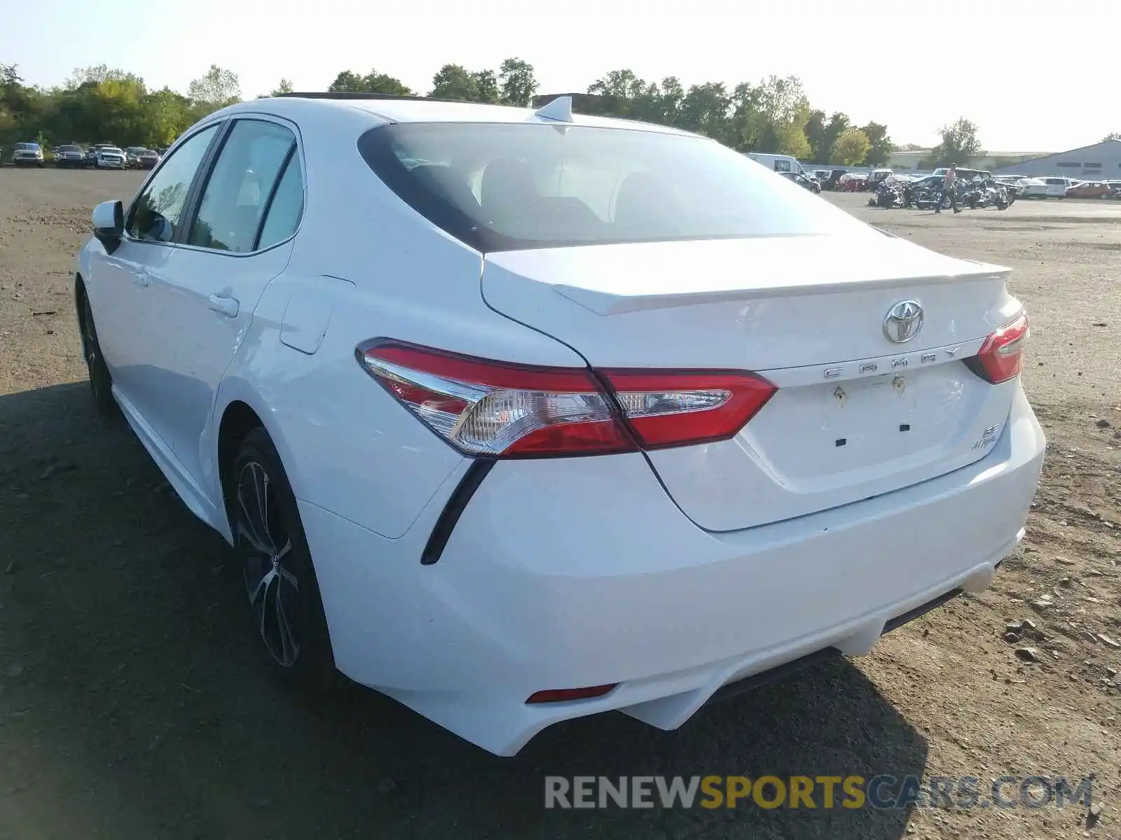 3 Photograph of a damaged car 4T1G11AK5LU336530 TOYOTA CAMRY 2020