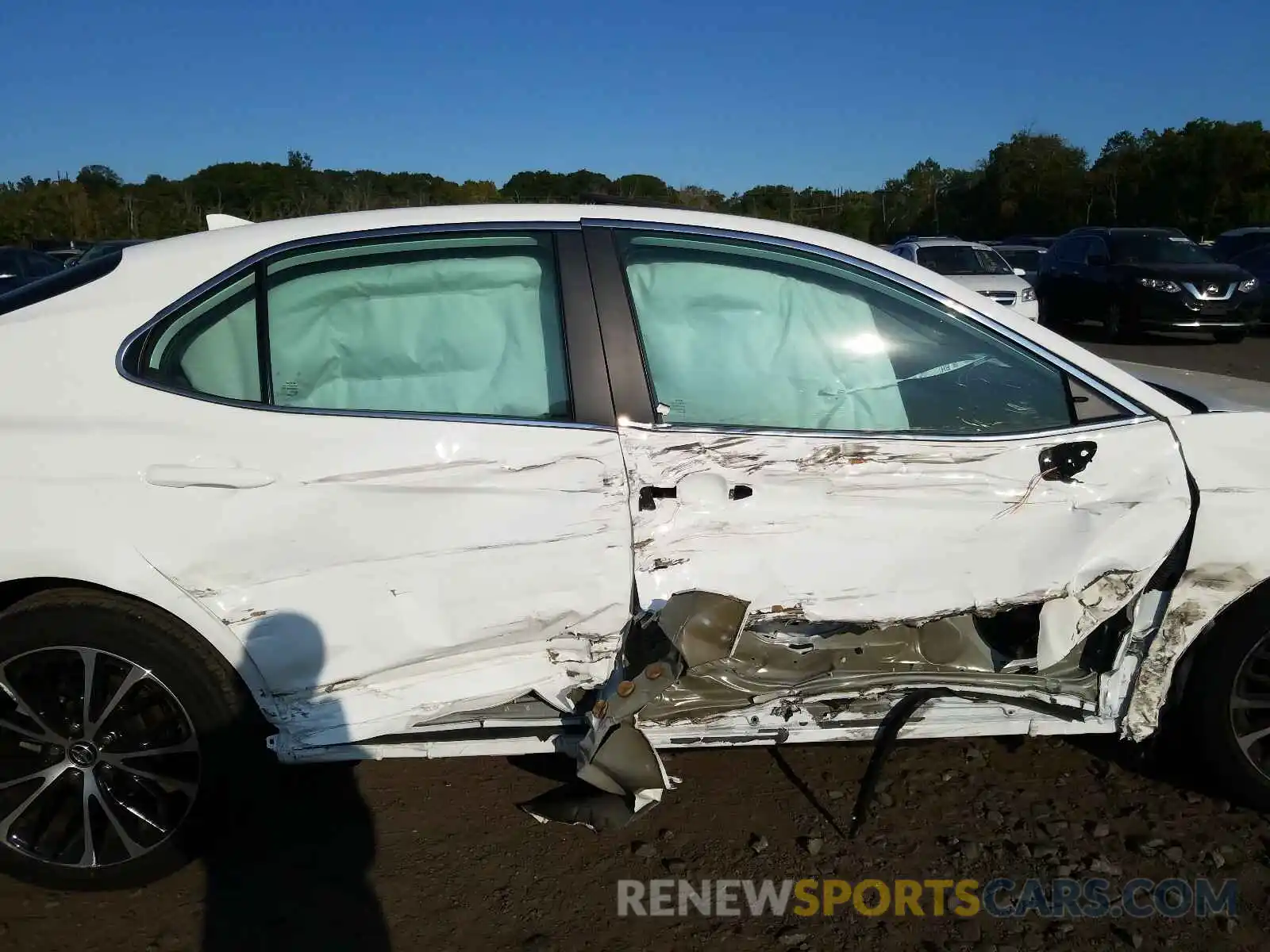 9 Photograph of a damaged car 4T1G11AK5LU336530 TOYOTA CAMRY 2020