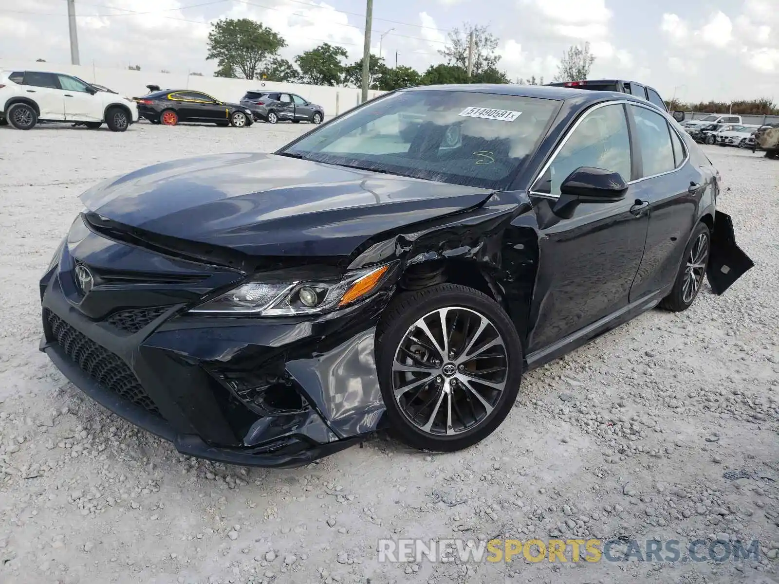 2 Photograph of a damaged car 4T1G11AK5LU336933 TOYOTA CAMRY 2020