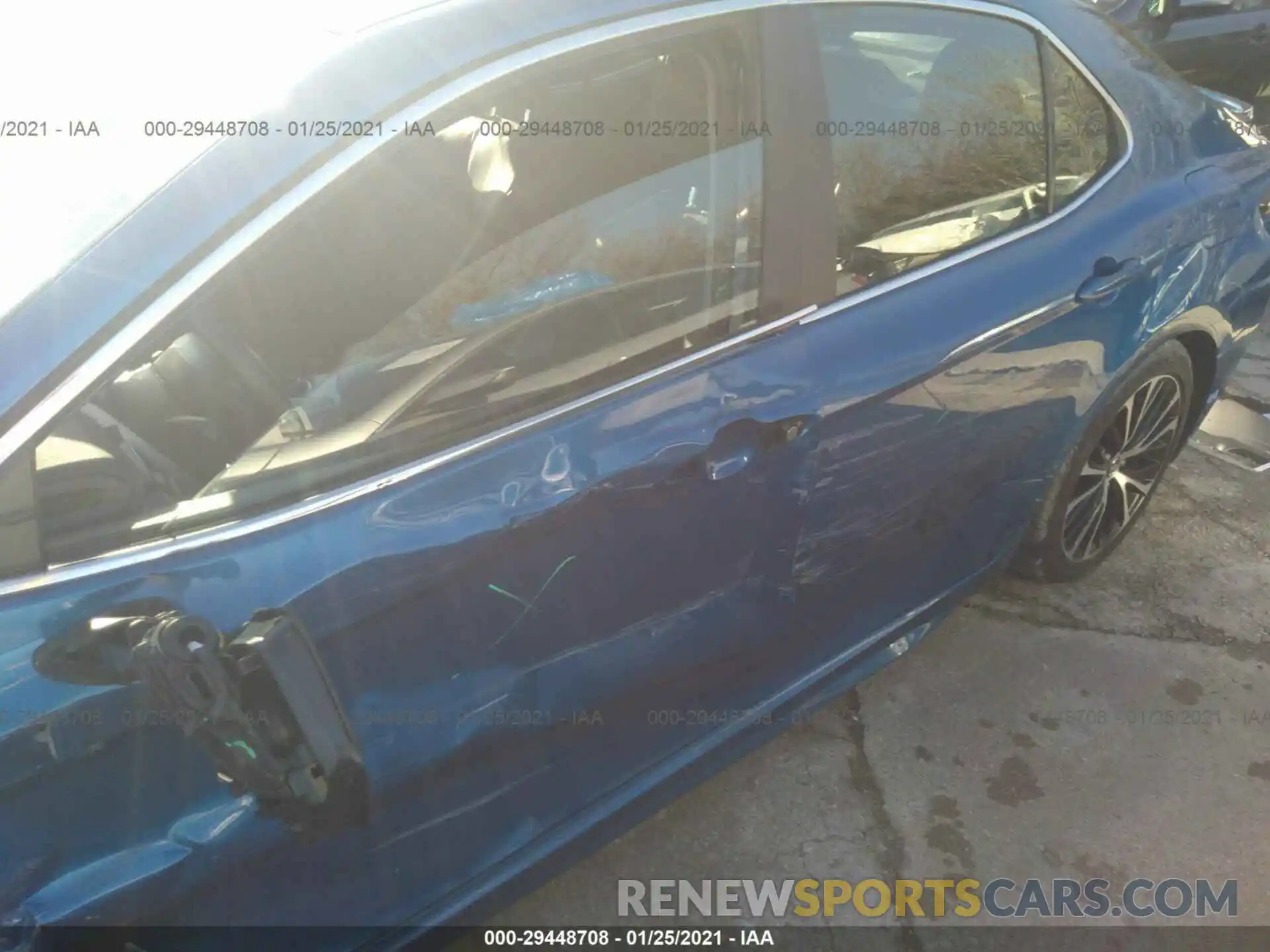 6 Photograph of a damaged car 4T1G11AK5LU337080 TOYOTA CAMRY 2020