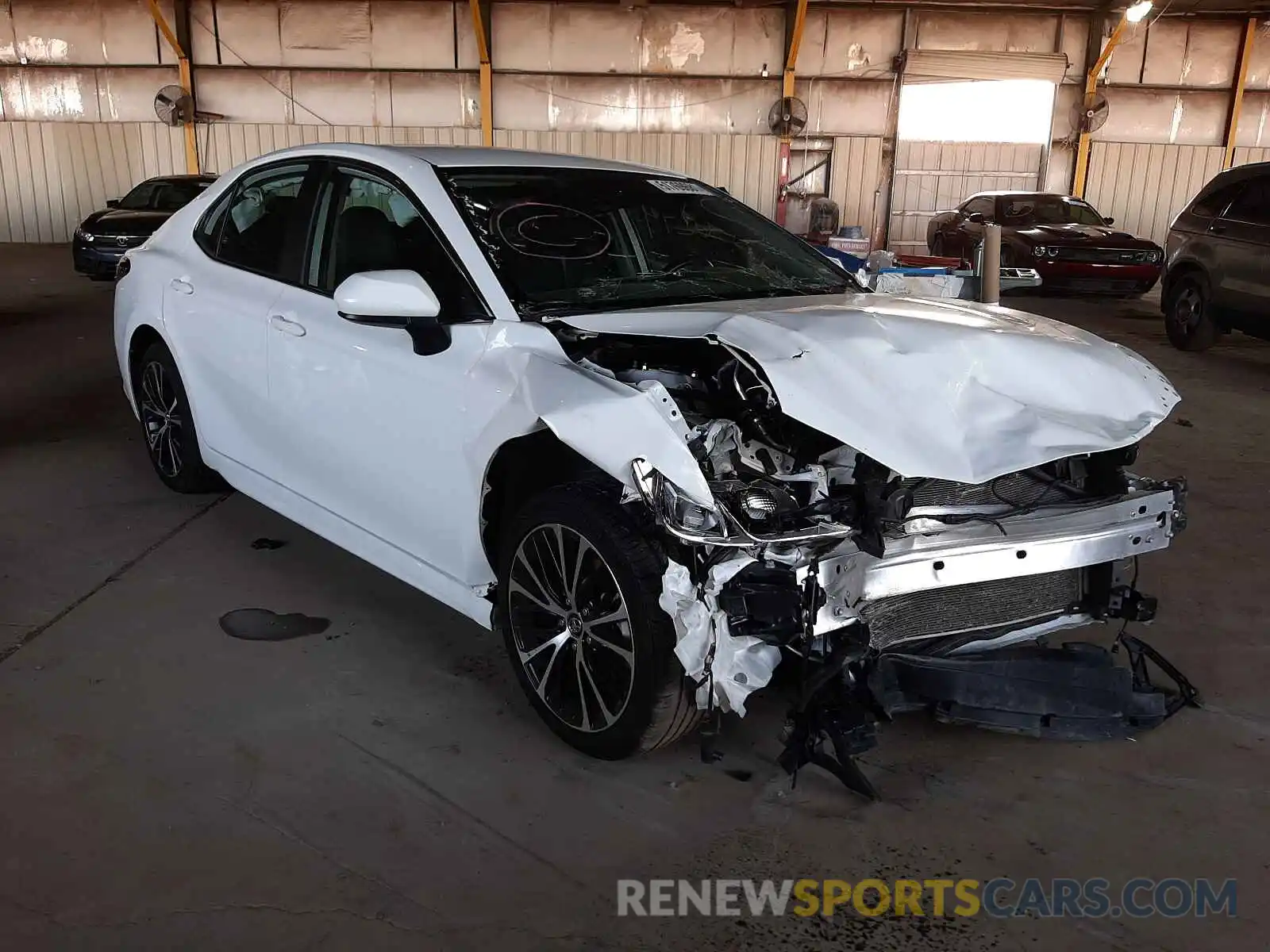 1 Photograph of a damaged car 4T1G11AK5LU337502 TOYOTA CAMRY 2020