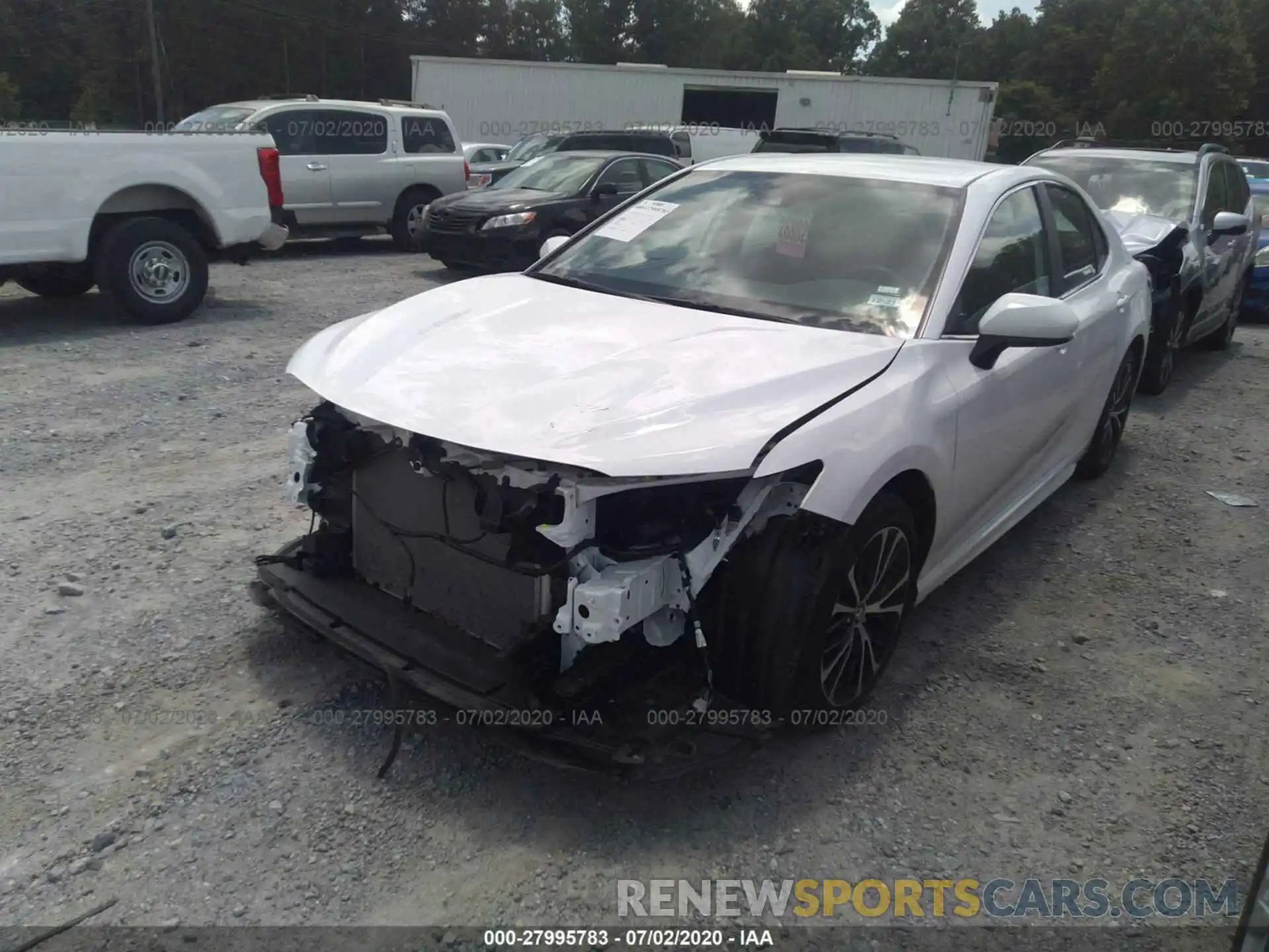 2 Photograph of a damaged car 4T1G11AK5LU339086 TOYOTA CAMRY 2020