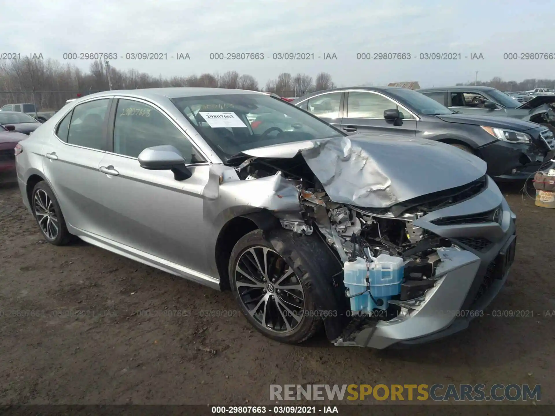 1 Photograph of a damaged car 4T1G11AK5LU340352 TOYOTA CAMRY 2020