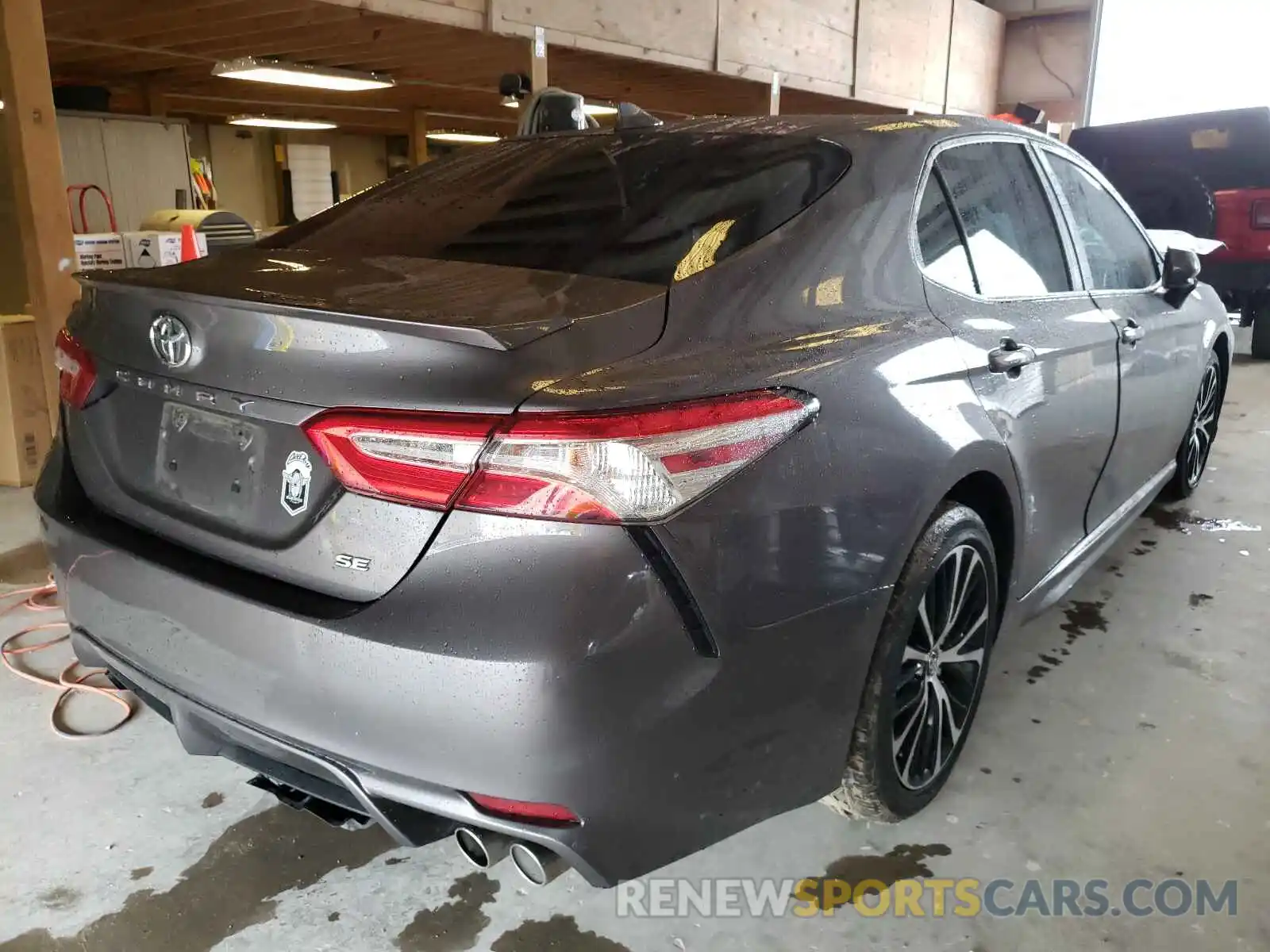 4 Photograph of a damaged car 4T1G11AK5LU342148 TOYOTA CAMRY 2020