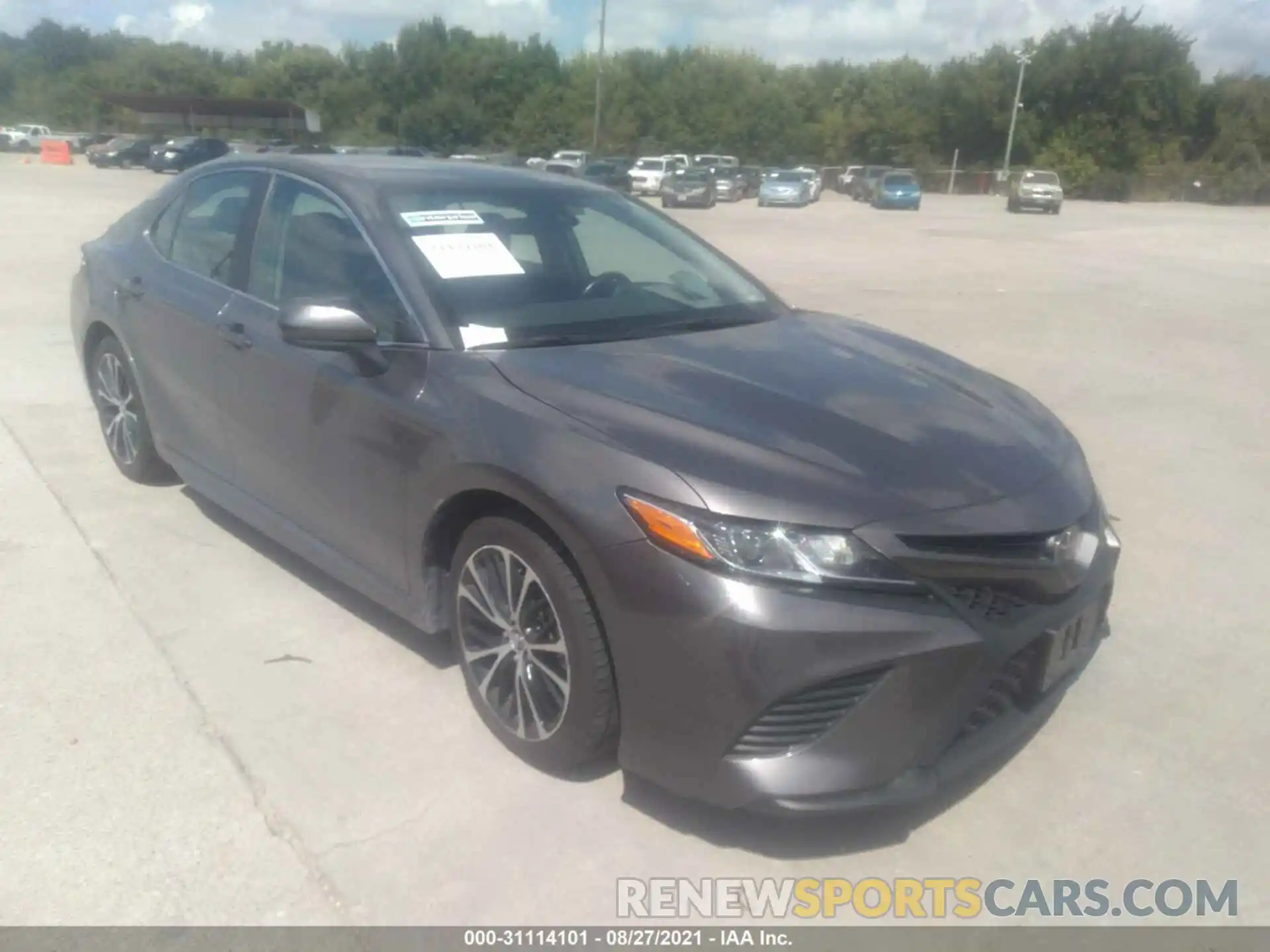 1 Photograph of a damaged car 4T1G11AK5LU343025 TOYOTA CAMRY 2020