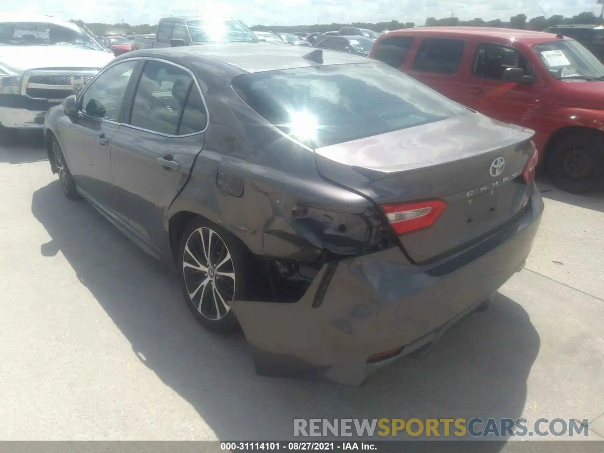 3 Photograph of a damaged car 4T1G11AK5LU343025 TOYOTA CAMRY 2020