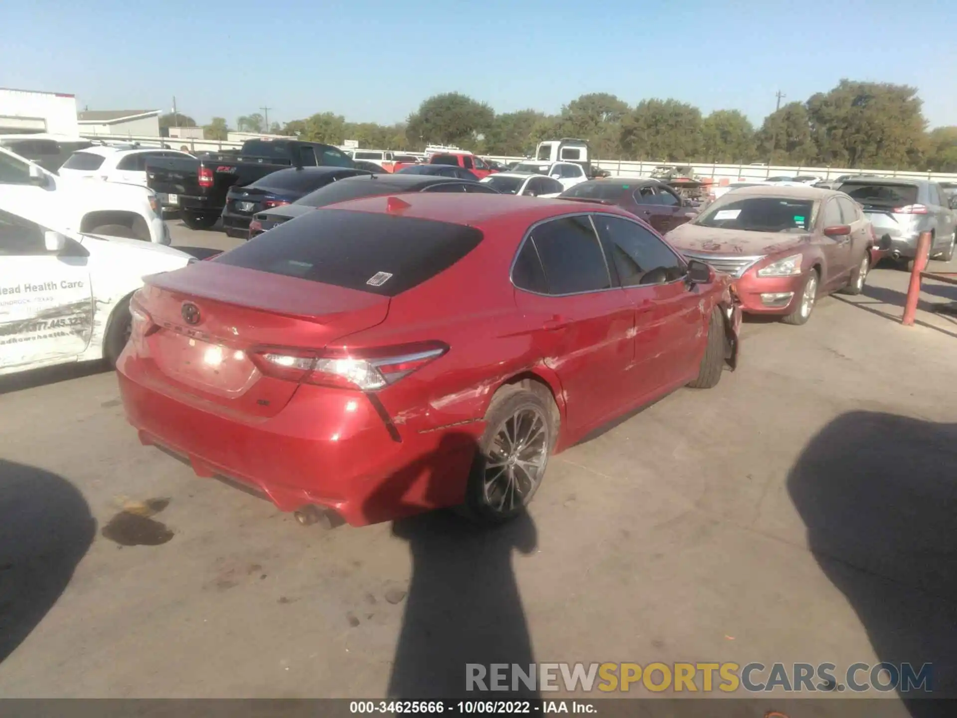 4 Photograph of a damaged car 4T1G11AK5LU344207 TOYOTA CAMRY 2020