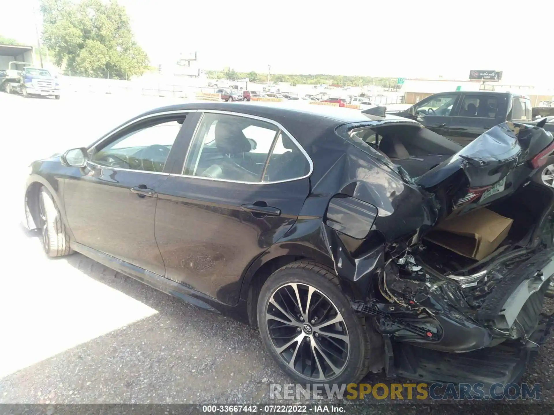 3 Photograph of a damaged car 4T1G11AK5LU345857 TOYOTA CAMRY 2020