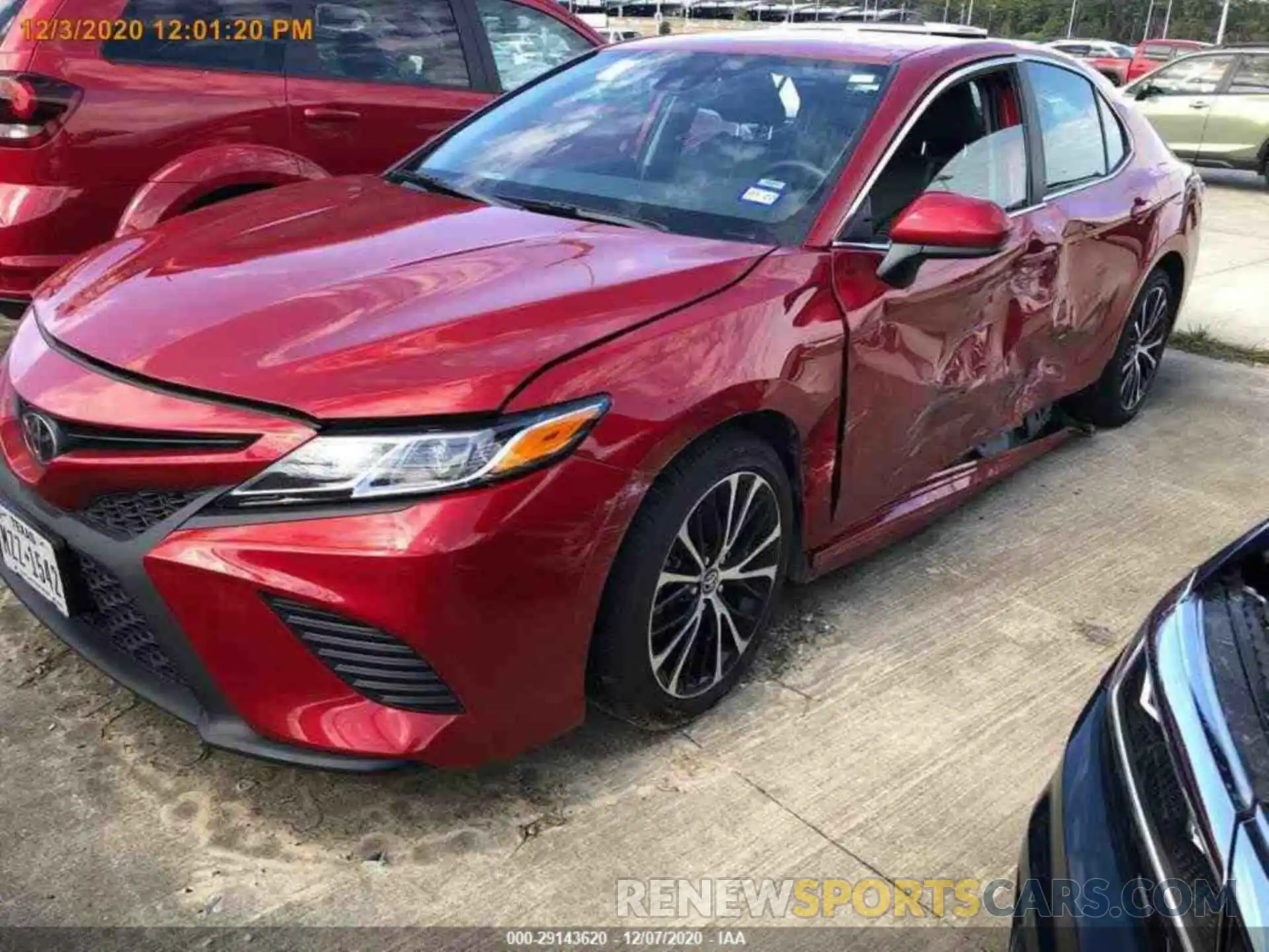 1 Photograph of a damaged car 4T1G11AK5LU346183 TOYOTA CAMRY 2020