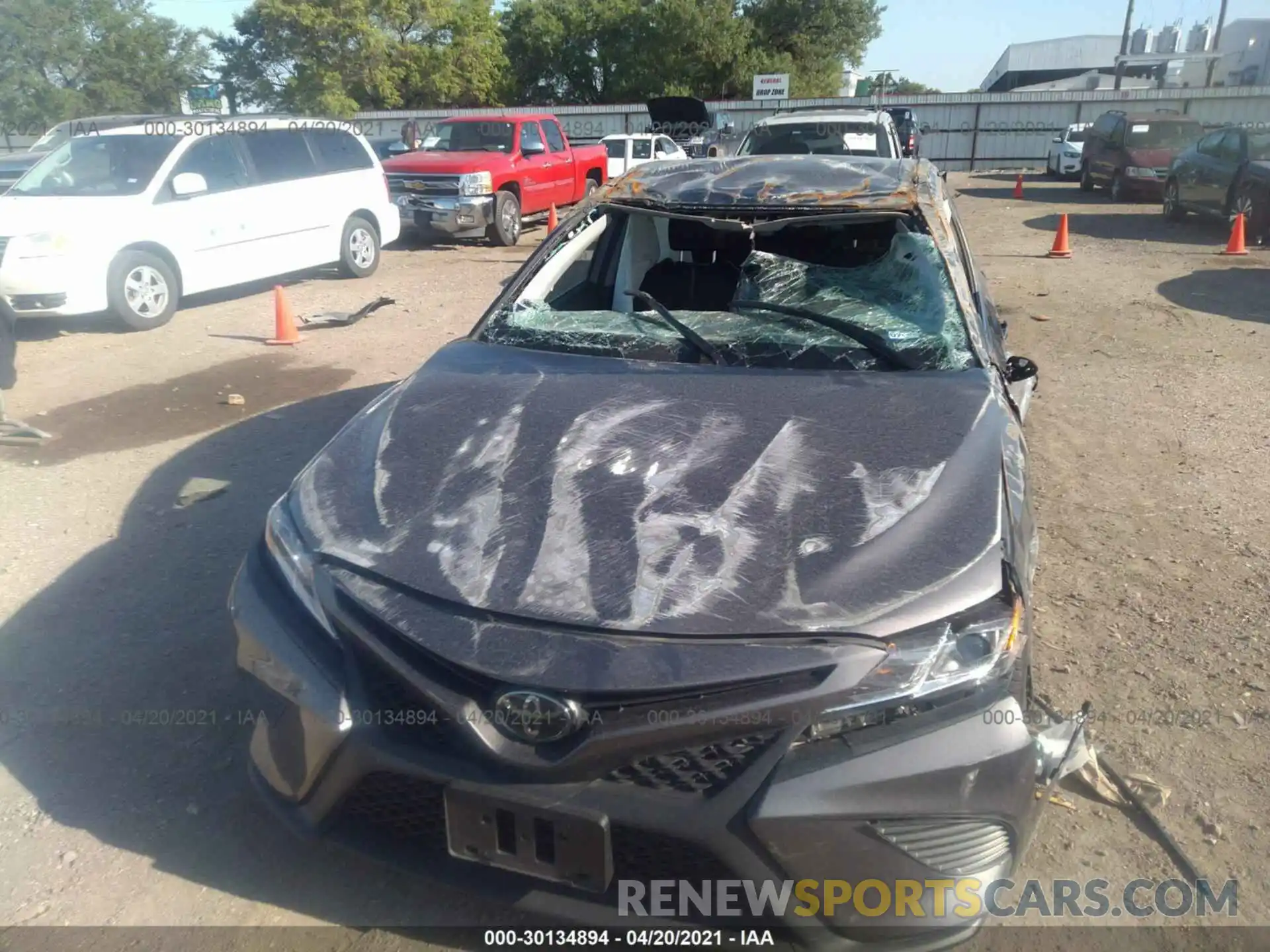 6 Photograph of a damaged car 4T1G11AK5LU346524 TOYOTA CAMRY 2020