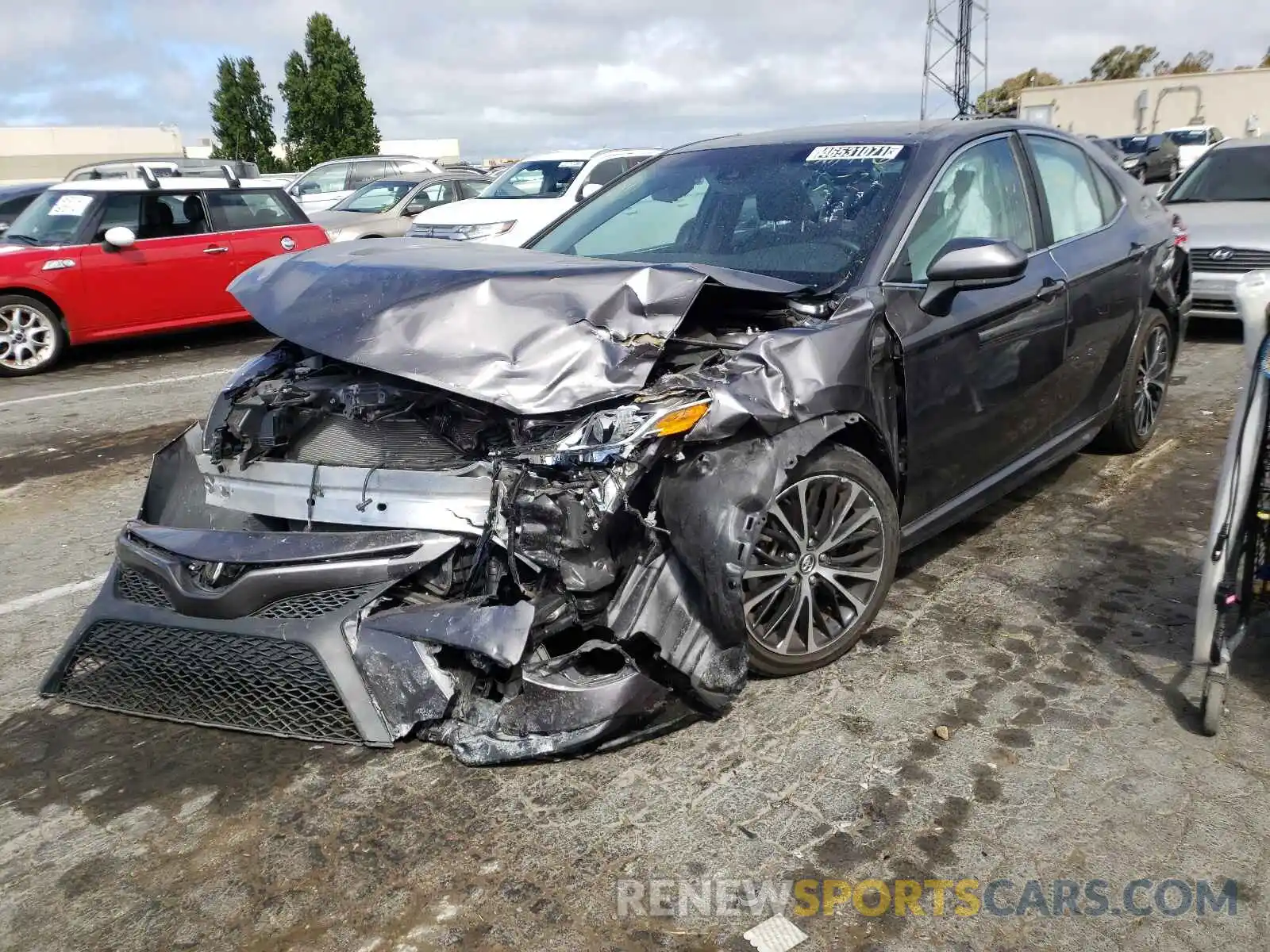 2 Photograph of a damaged car 4T1G11AK5LU346989 TOYOTA CAMRY 2020