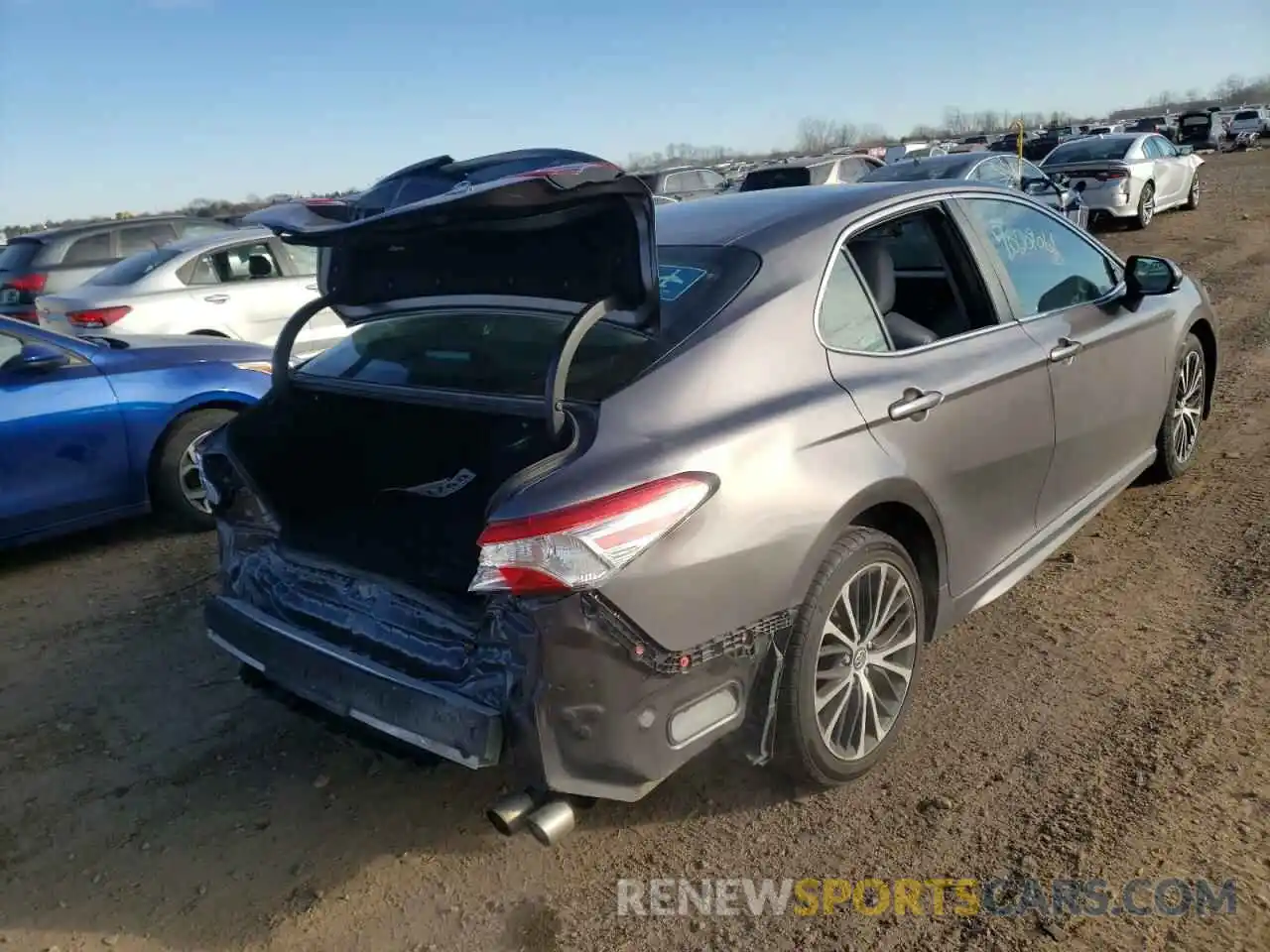 4 Photograph of a damaged car 4T1G11AK5LU347530 TOYOTA CAMRY 2020