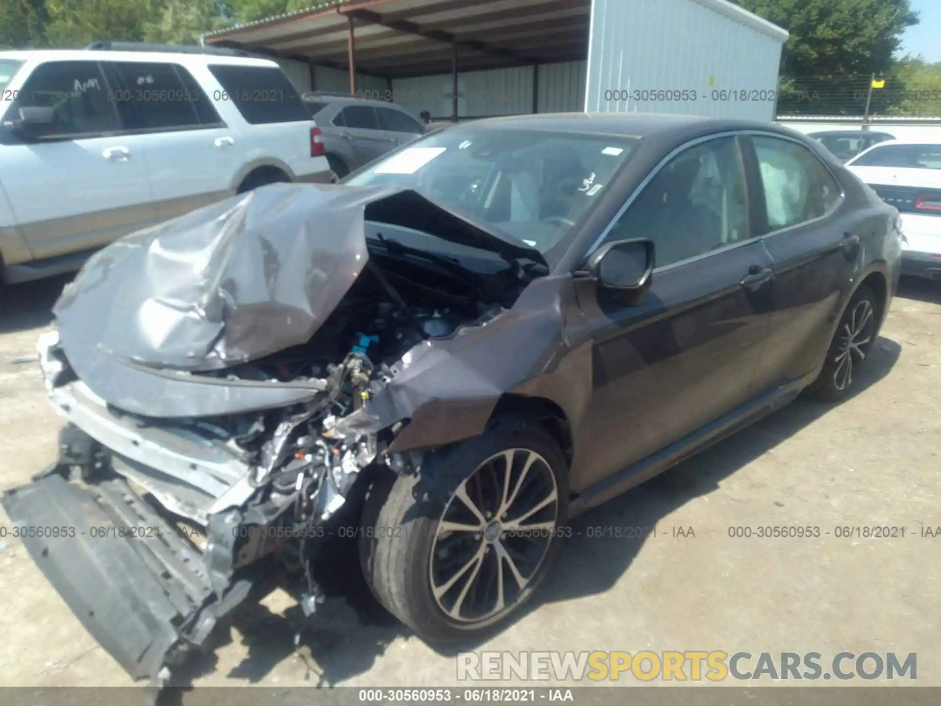 2 Photograph of a damaged car 4T1G11AK5LU347690 TOYOTA CAMRY 2020