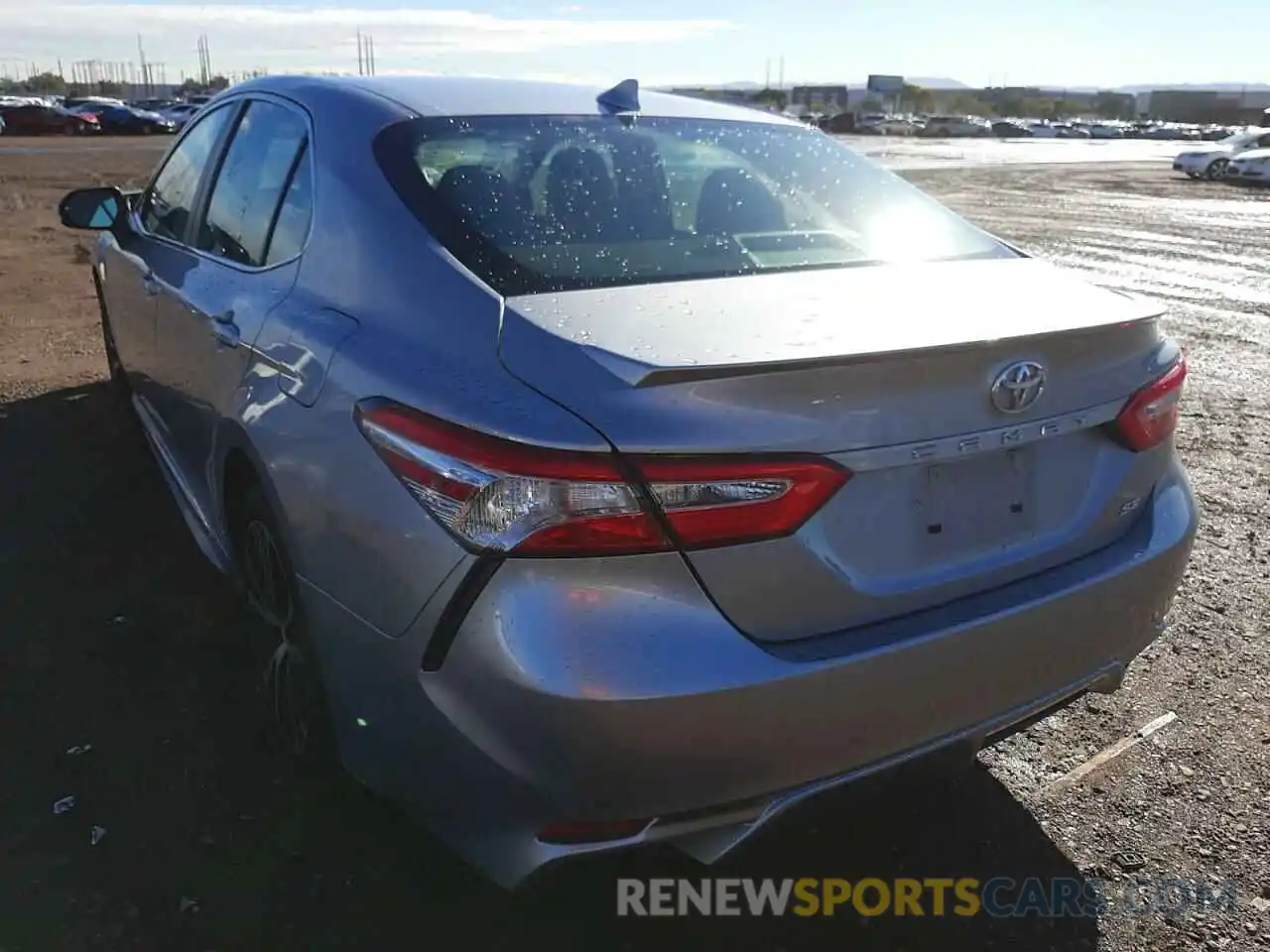 3 Photograph of a damaged car 4T1G11AK5LU352453 TOYOTA CAMRY 2020