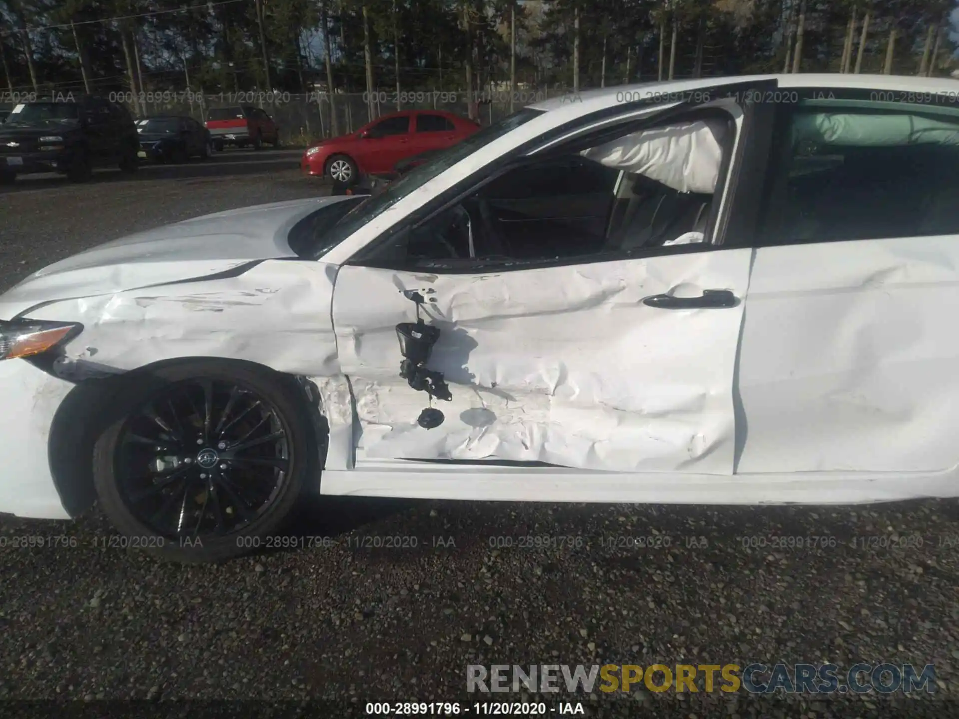 6 Photograph of a damaged car 4T1G11AK5LU355675 TOYOTA CAMRY 2020