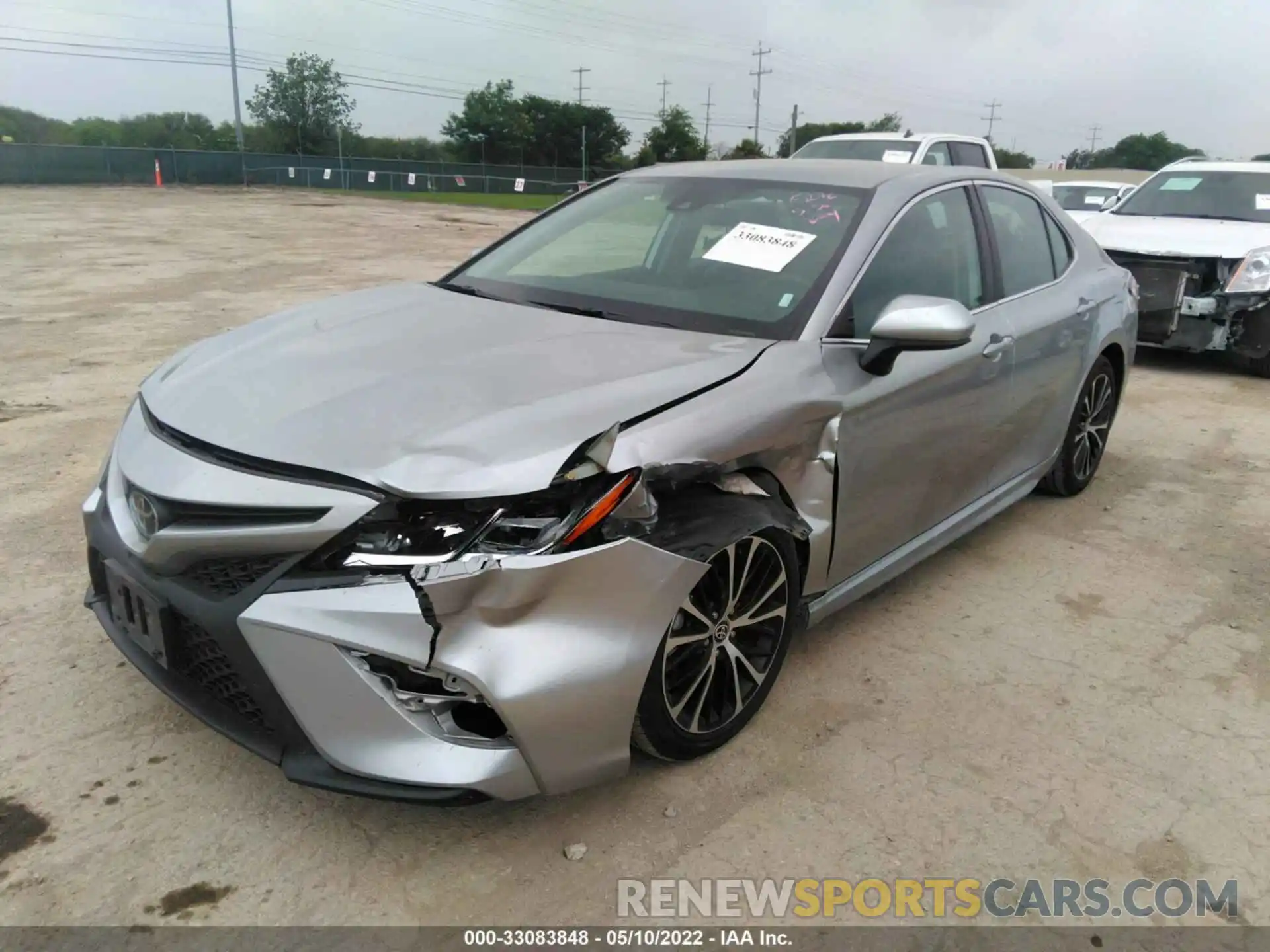 2 Photograph of a damaged car 4T1G11AK5LU357412 TOYOTA CAMRY 2020