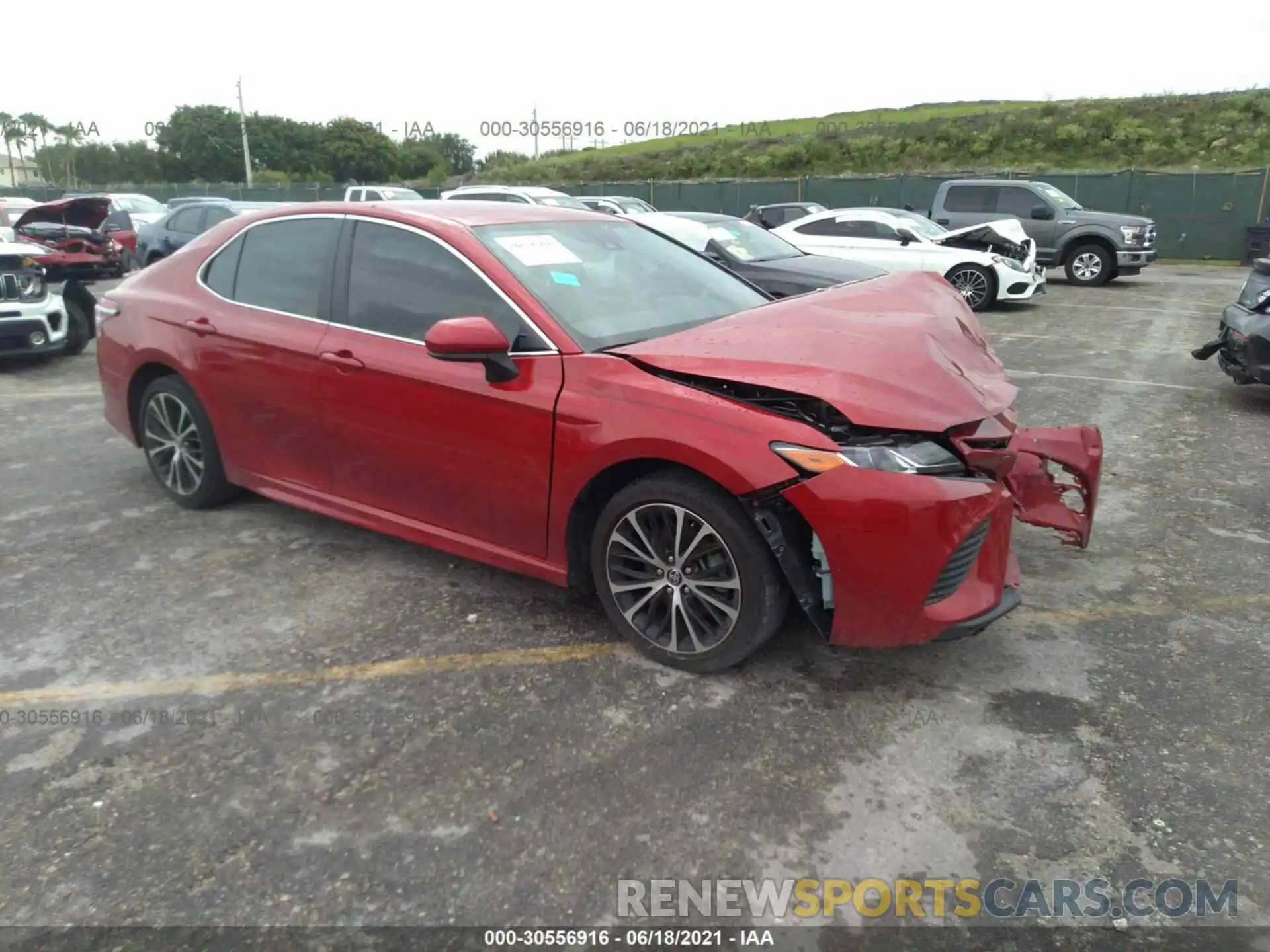 1 Photograph of a damaged car 4T1G11AK5LU362173 TOYOTA CAMRY 2020