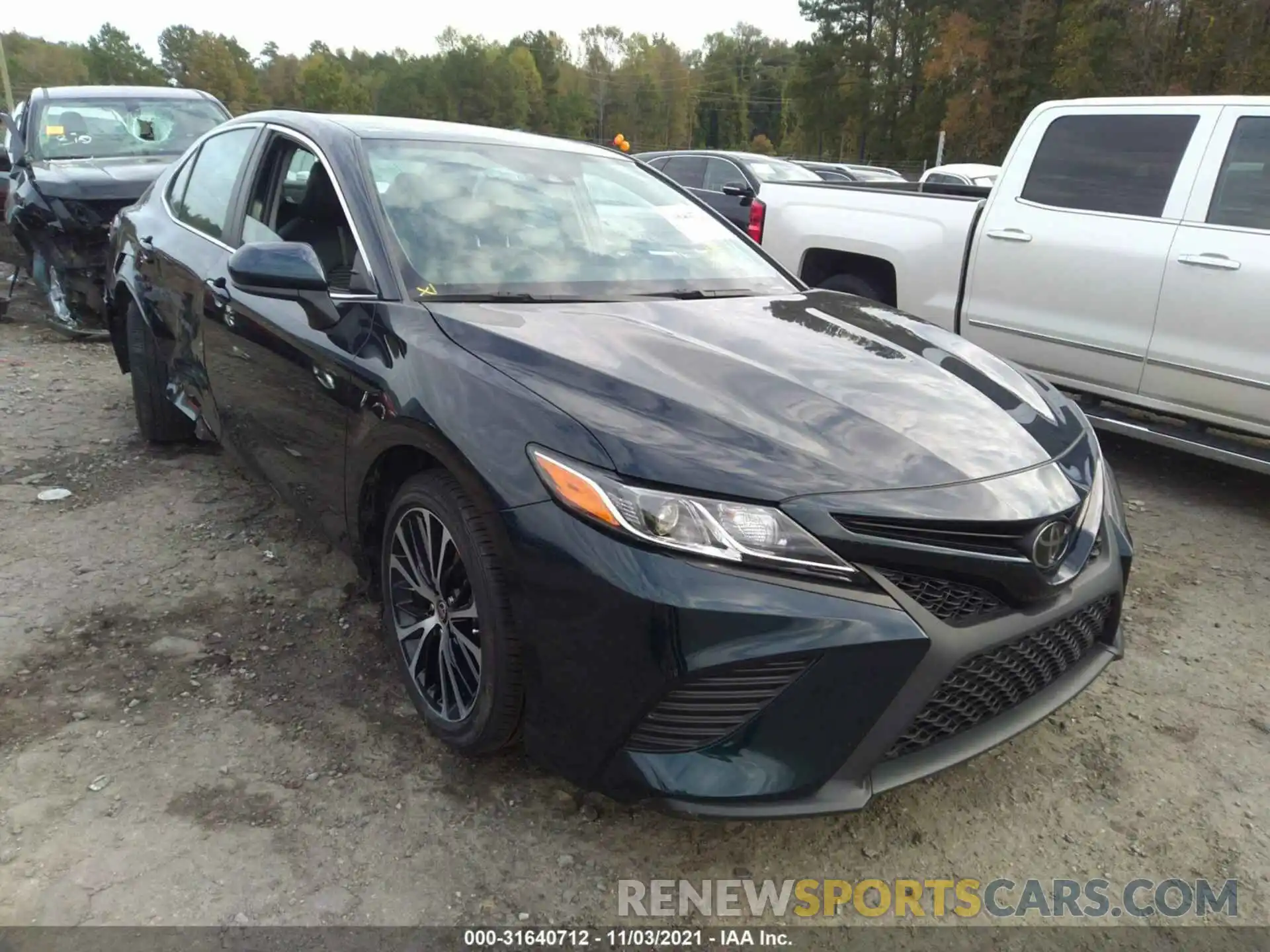 1 Photograph of a damaged car 4T1G11AK5LU367096 TOYOTA CAMRY 2020