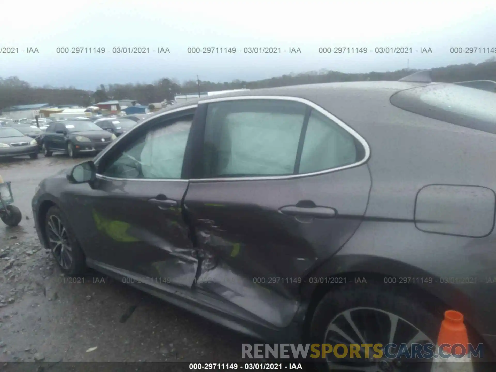 6 Photograph of a damaged car 4T1G11AK5LU368538 TOYOTA CAMRY 2020