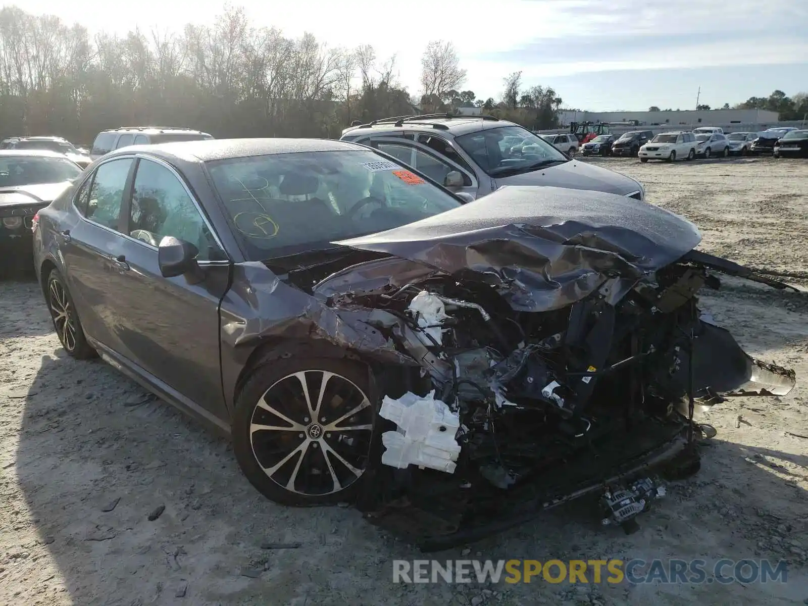 1 Photograph of a damaged car 4T1G11AK5LU370743 TOYOTA CAMRY 2020