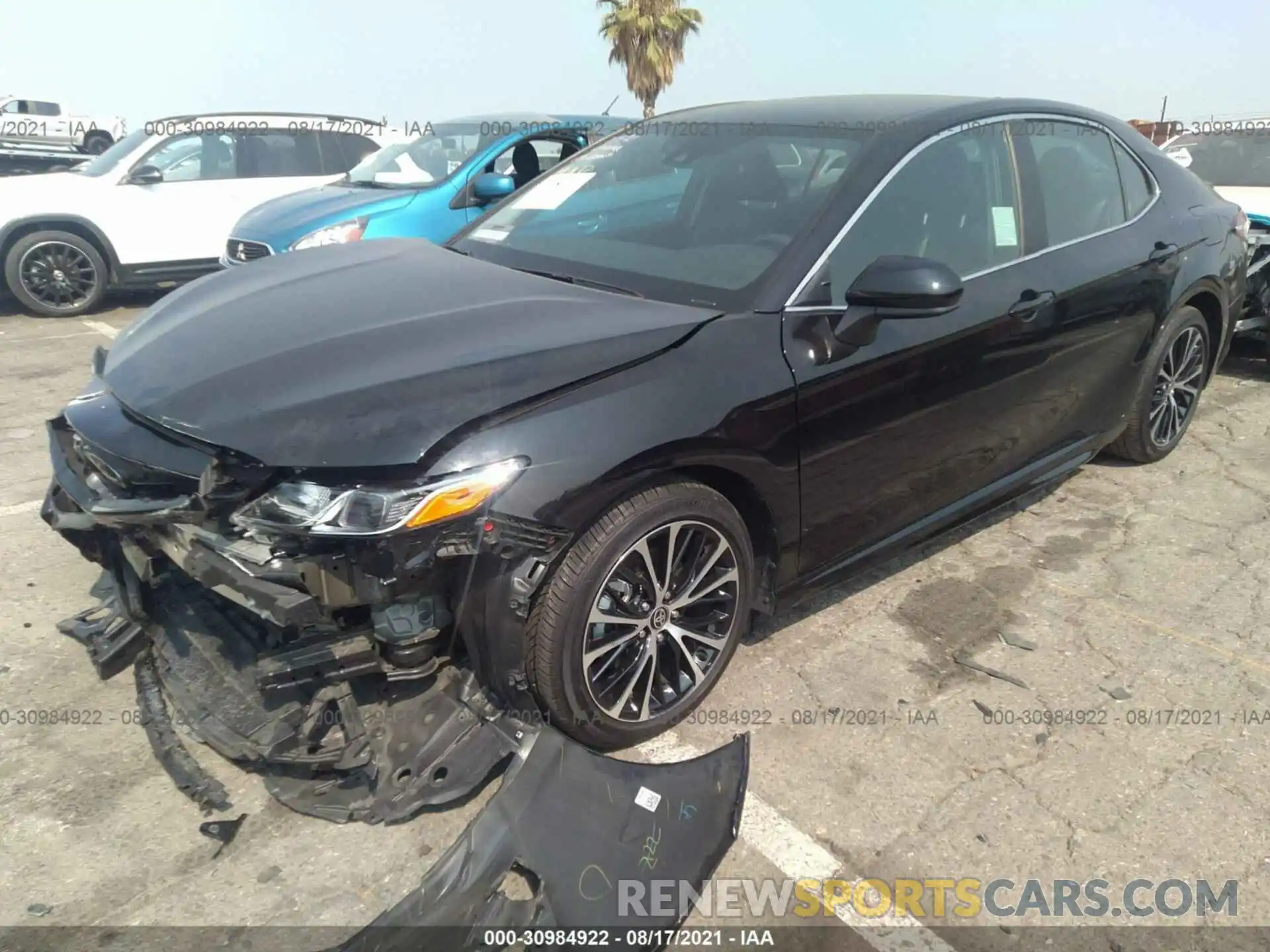 2 Photograph of a damaged car 4T1G11AK5LU370760 TOYOTA CAMRY 2020