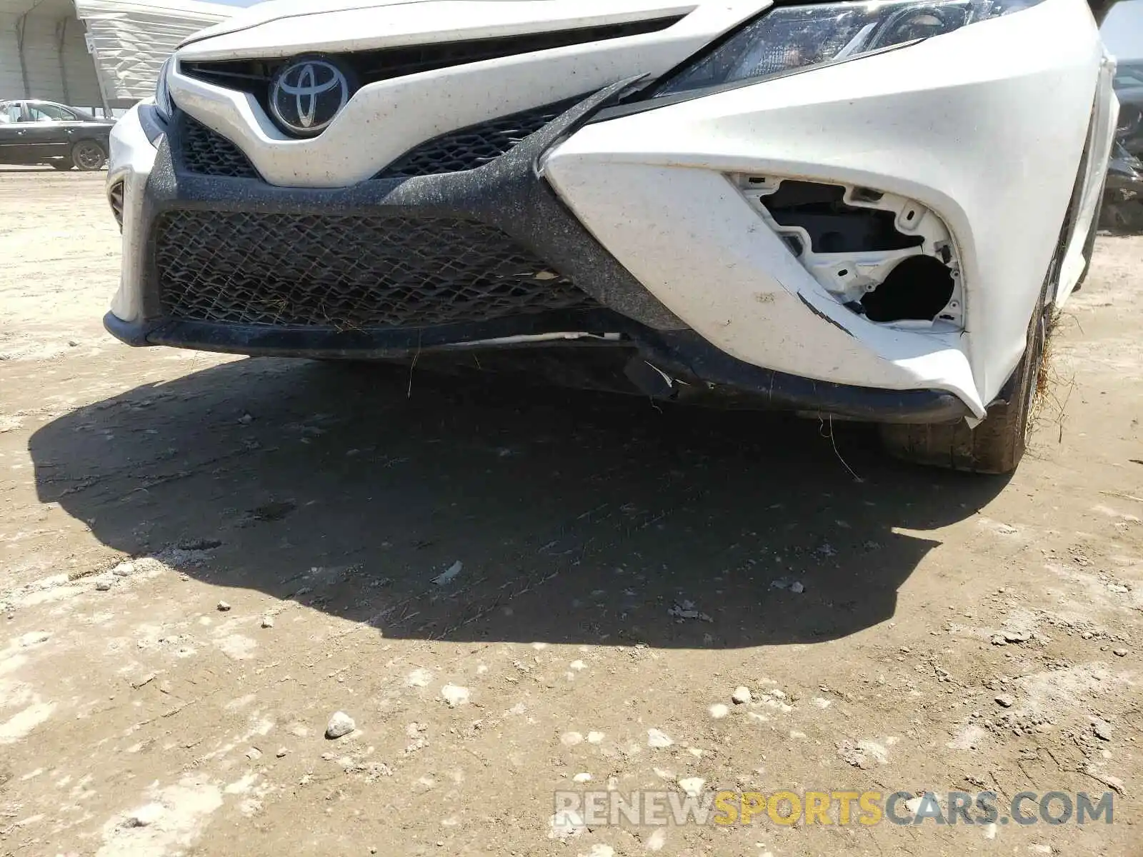 9 Photograph of a damaged car 4T1G11AK5LU371813 TOYOTA CAMRY 2020