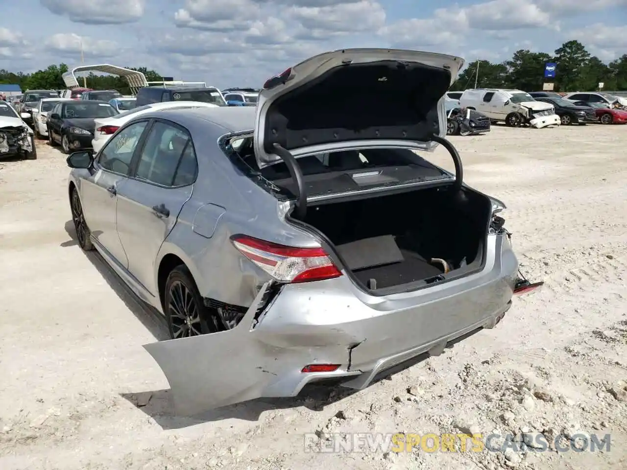 3 Photograph of a damaged car 4T1G11AK5LU399403 TOYOTA CAMRY 2020