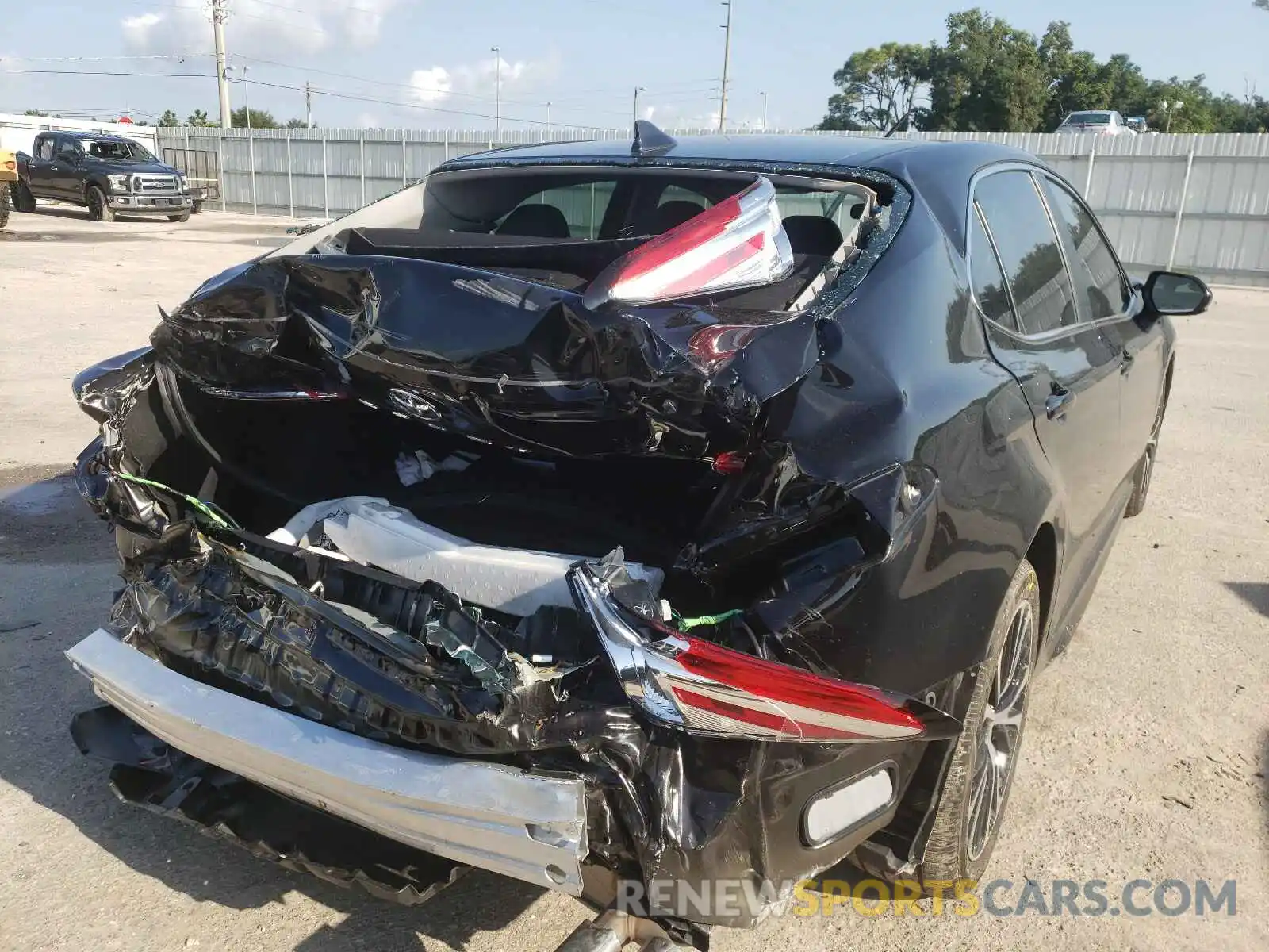 9 Photograph of a damaged car 4T1G11AK5LU400808 TOYOTA CAMRY 2020