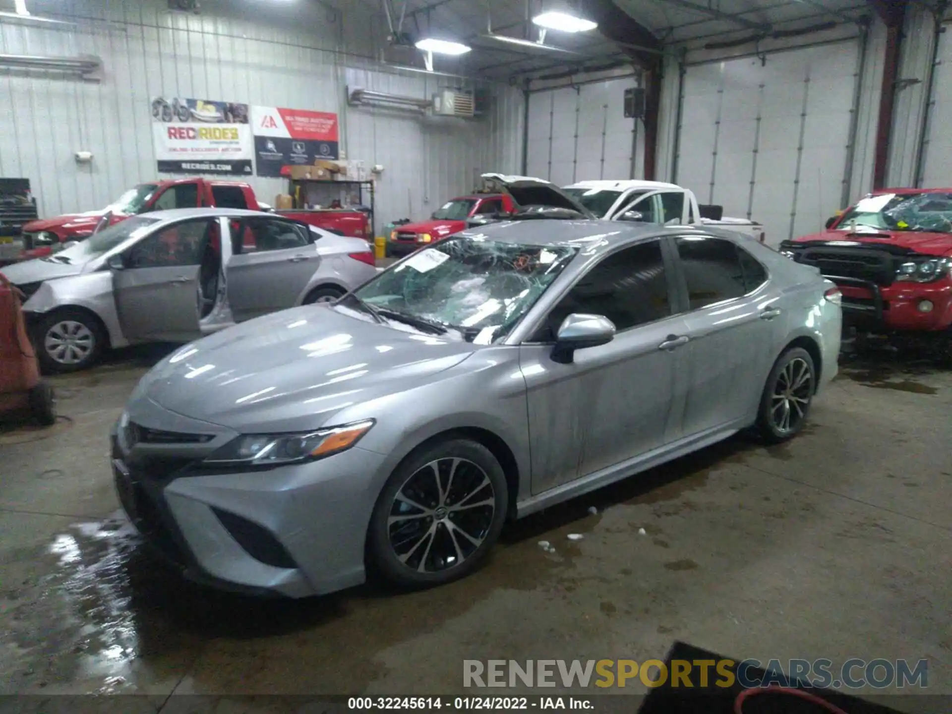 2 Photograph of a damaged car 4T1G11AK5LU500715 TOYOTA CAMRY 2020