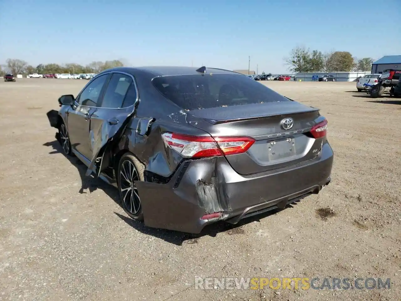 3 Photograph of a damaged car 4T1G11AK5LU501668 TOYOTA CAMRY 2020