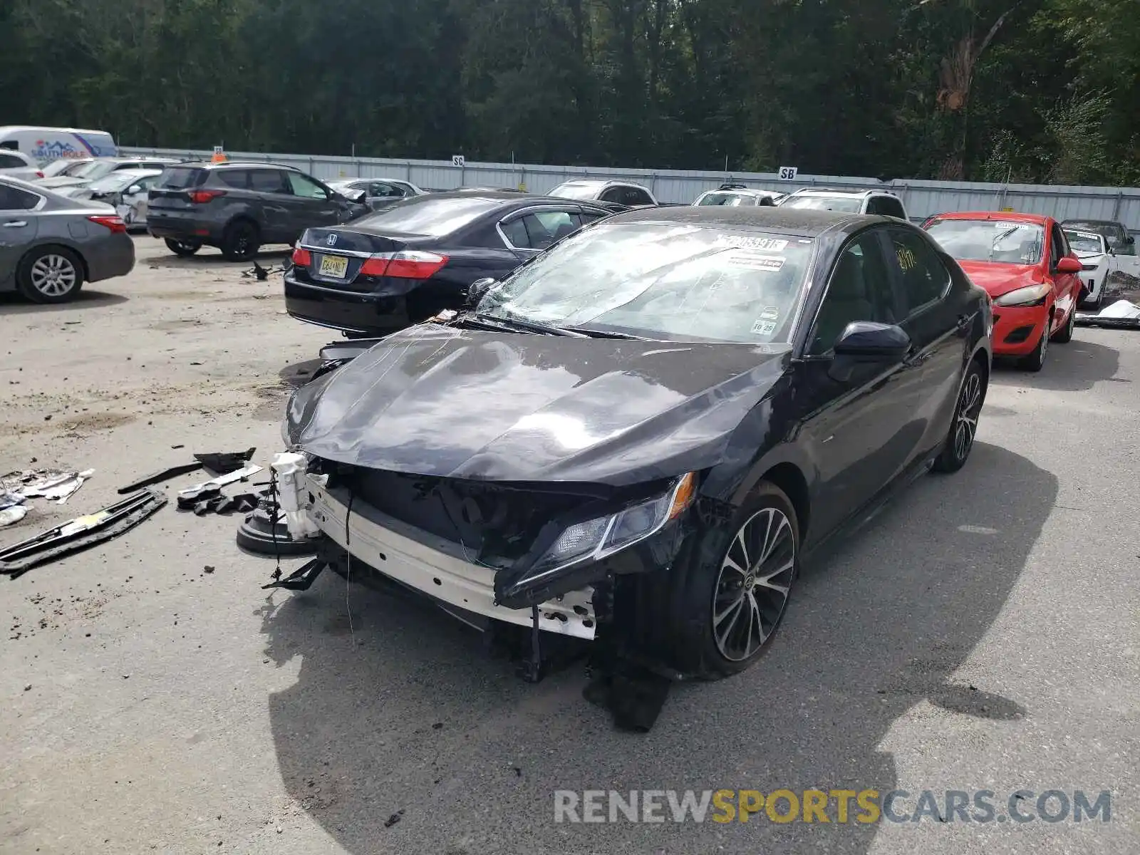 2 Photograph of a damaged car 4T1G11AK5LU501850 TOYOTA CAMRY 2020