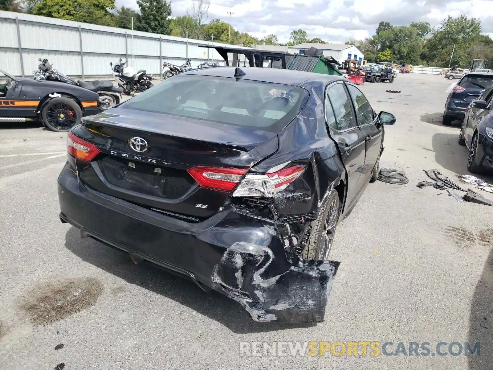 4 Photograph of a damaged car 4T1G11AK5LU501850 TOYOTA CAMRY 2020