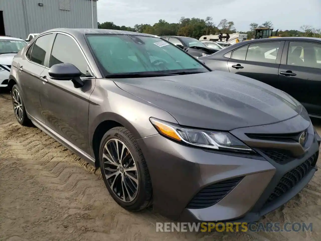 1 Photograph of a damaged car 4T1G11AK5LU502268 TOYOTA CAMRY 2020