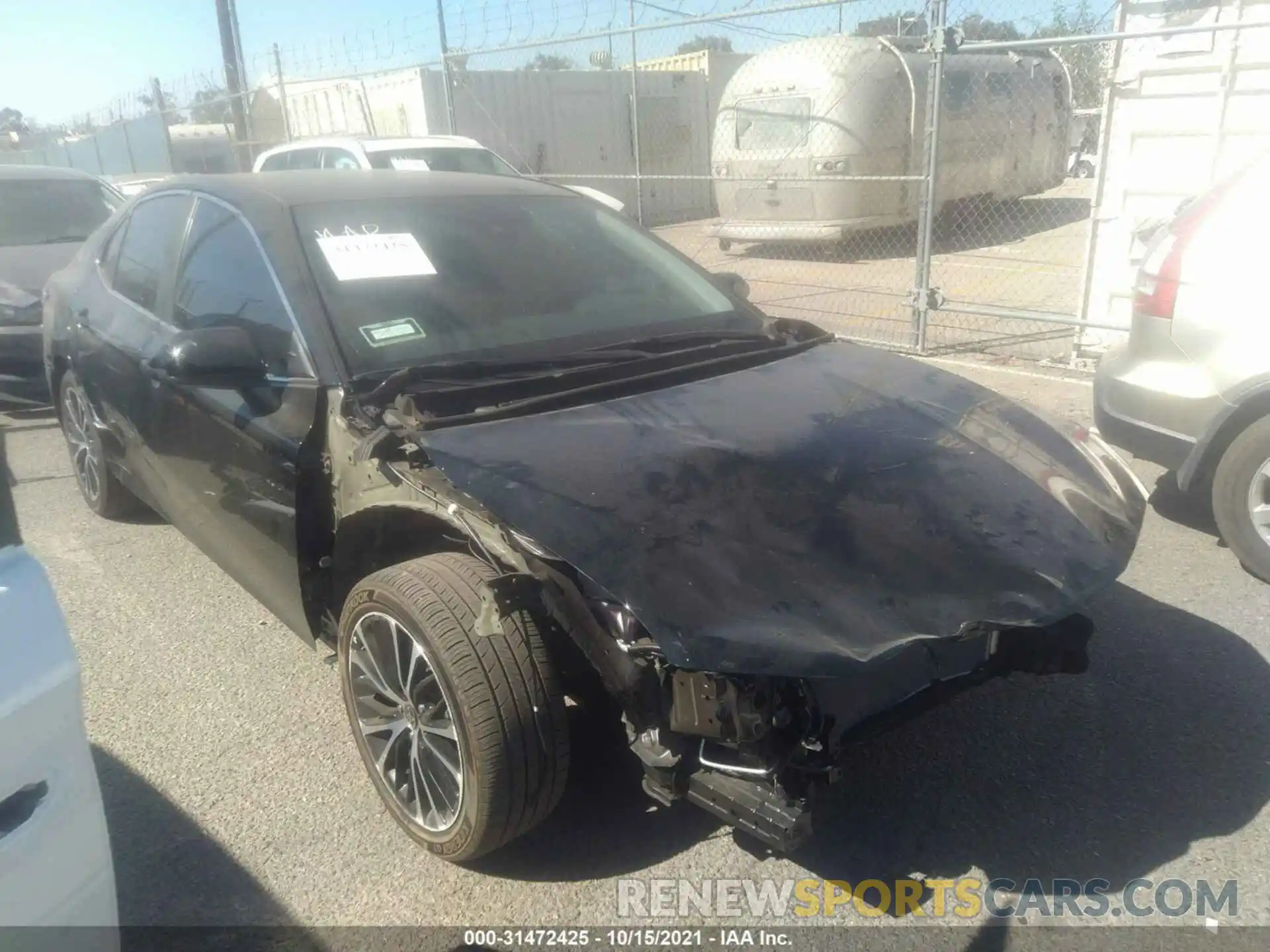 1 Photograph of a damaged car 4T1G11AK5LU504313 TOYOTA CAMRY 2020