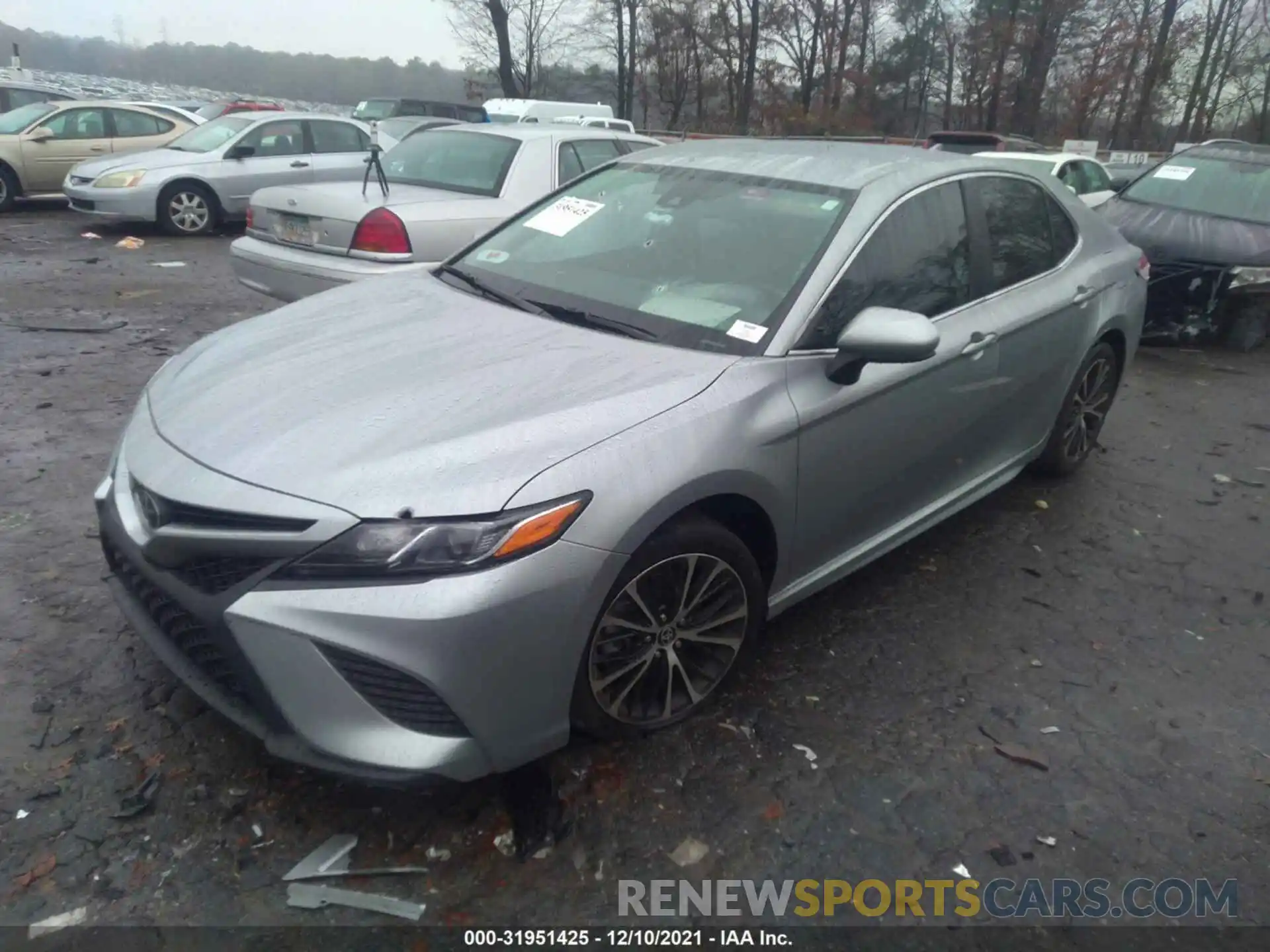 2 Photograph of a damaged car 4T1G11AK5LU507051 TOYOTA CAMRY 2020