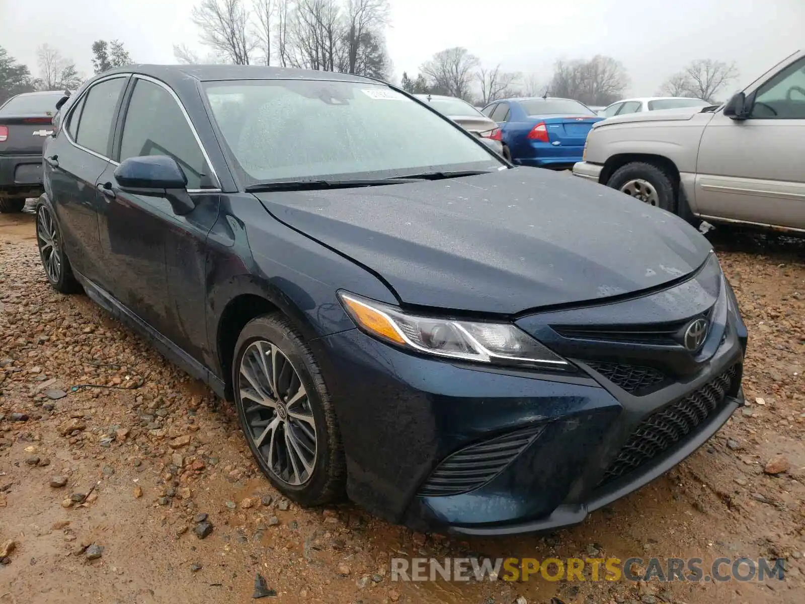 1 Photograph of a damaged car 4T1G11AK5LU507339 TOYOTA CAMRY 2020