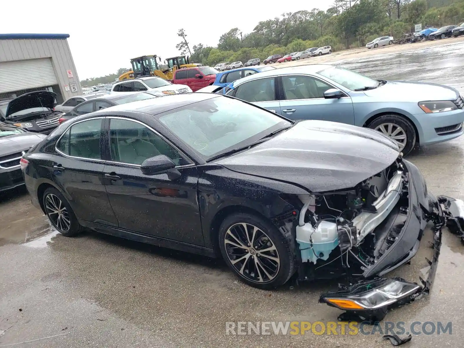 1 Photograph of a damaged car 4T1G11AK5LU511214 TOYOTA CAMRY 2020