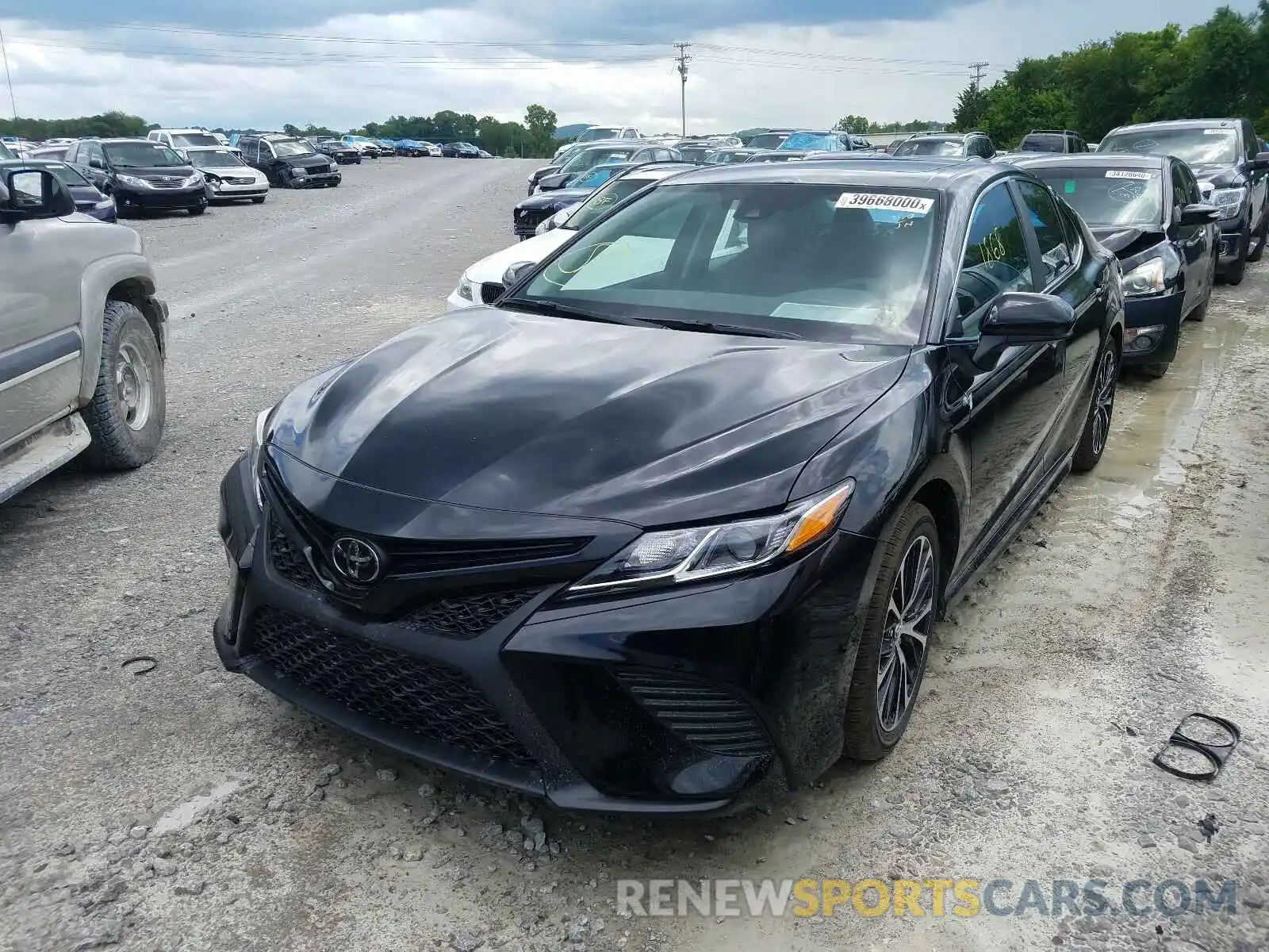 2 Photograph of a damaged car 4T1G11AK5LU870126 TOYOTA CAMRY 2020