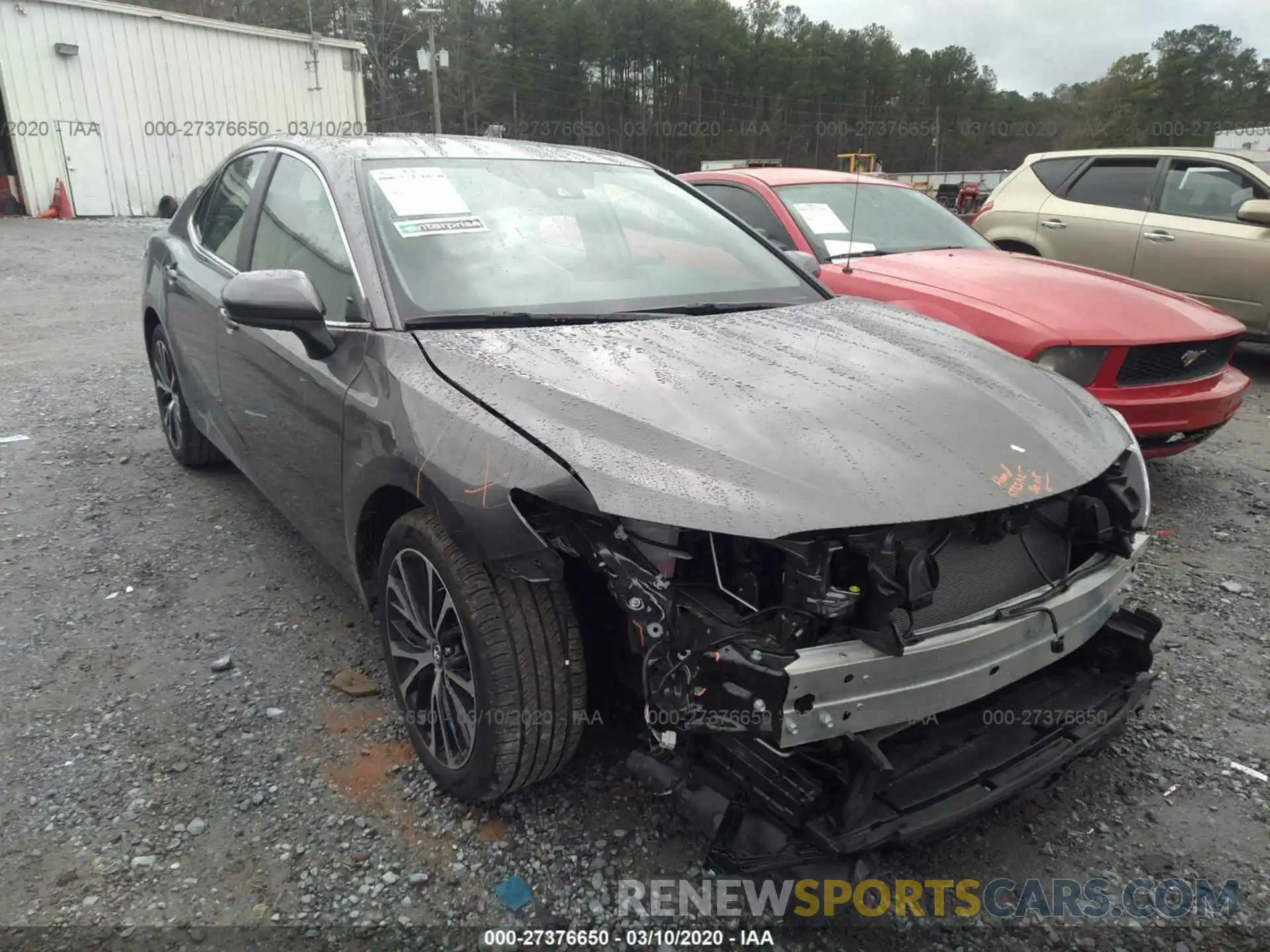 1 Photograph of a damaged car 4T1G11AK5LU885144 TOYOTA CAMRY 2020